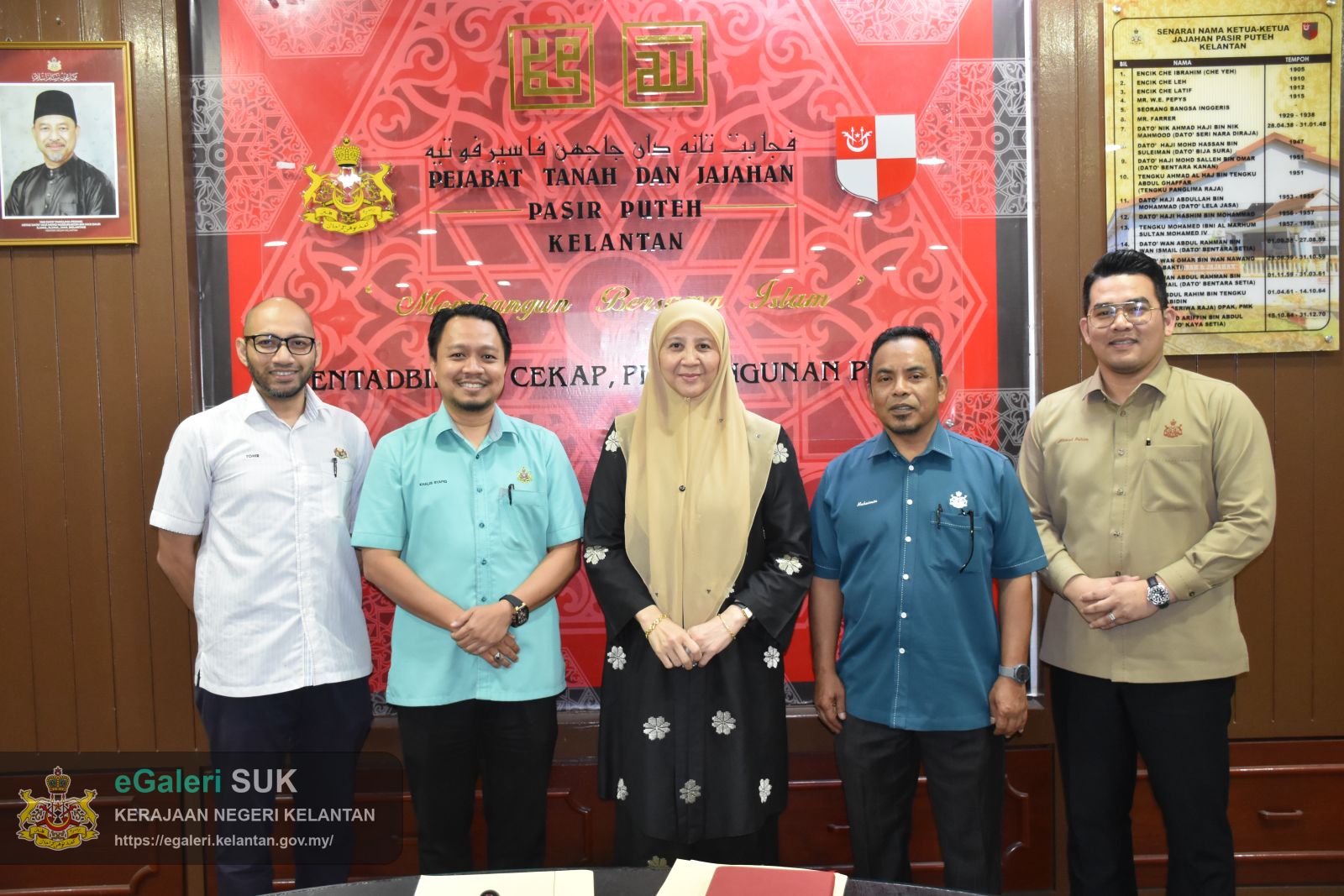 kunjungan-hormat-dengan-reaktor-uitm-kepada-ketua-jajahan-pasir-puteh-9.JPG