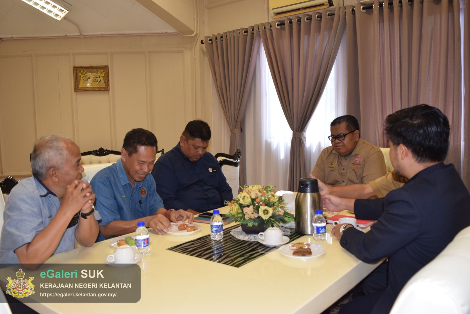 kunjungan-hormat-pegawai-belia-dan-sukan-daerah-jeli-ke-pejabat-tanah-dan-jajahan-jeli-4.JPG