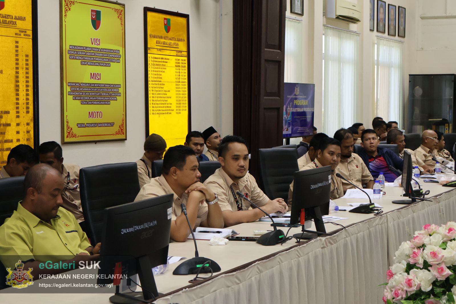 kursus-pengurusan-psikologi-dan-pengurusan-kewangan-oleh-pegawai-psikologi-bahagian-pengurusan-sumber-manusia-suk-kelantan-di-pejabat-tanah-dan-jajahan-kuala-krai-6.JPG