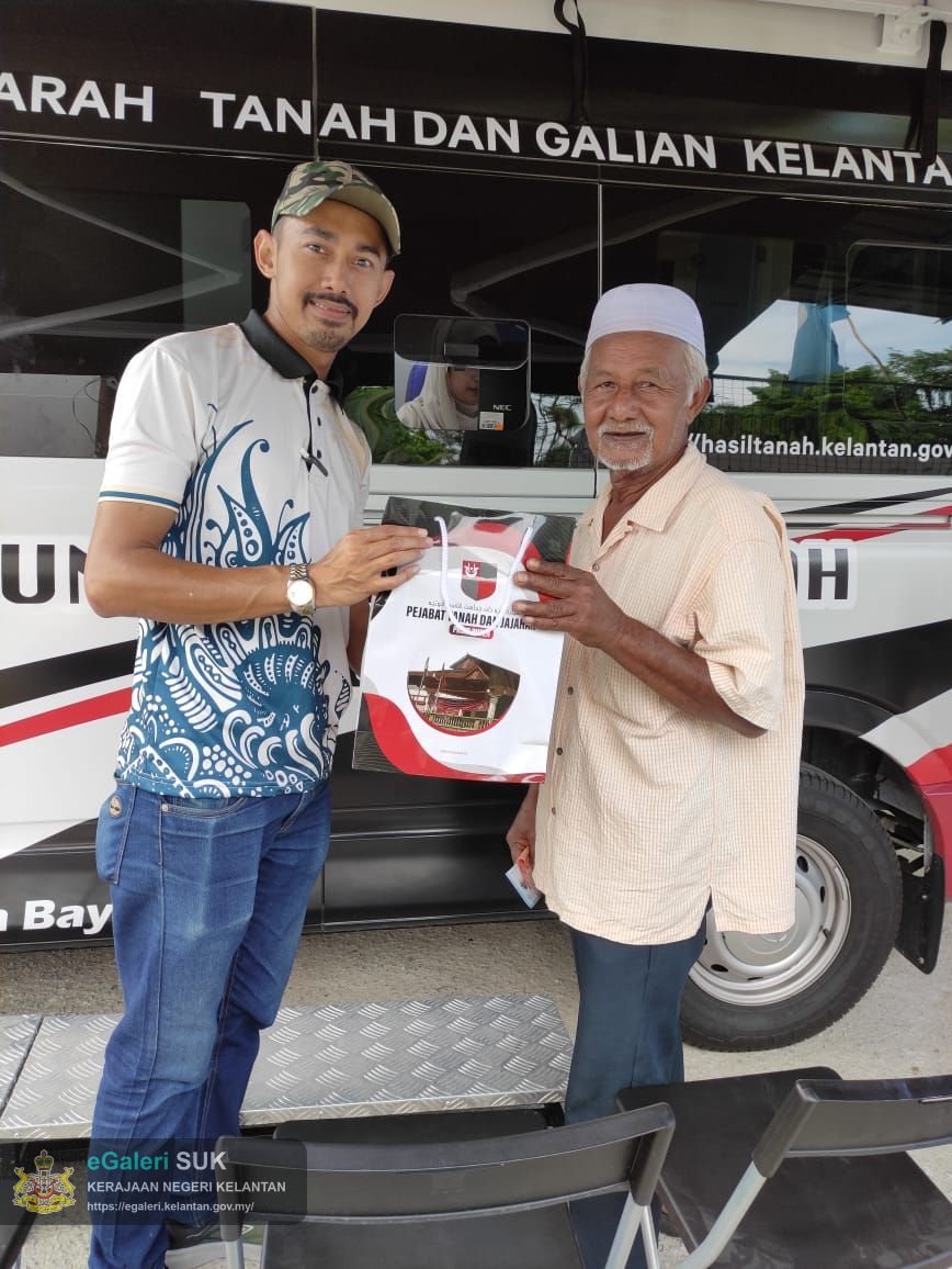 kutipan-hasil-luar-pejabat-penggawa-mukim-gong-datok-2.jpeg