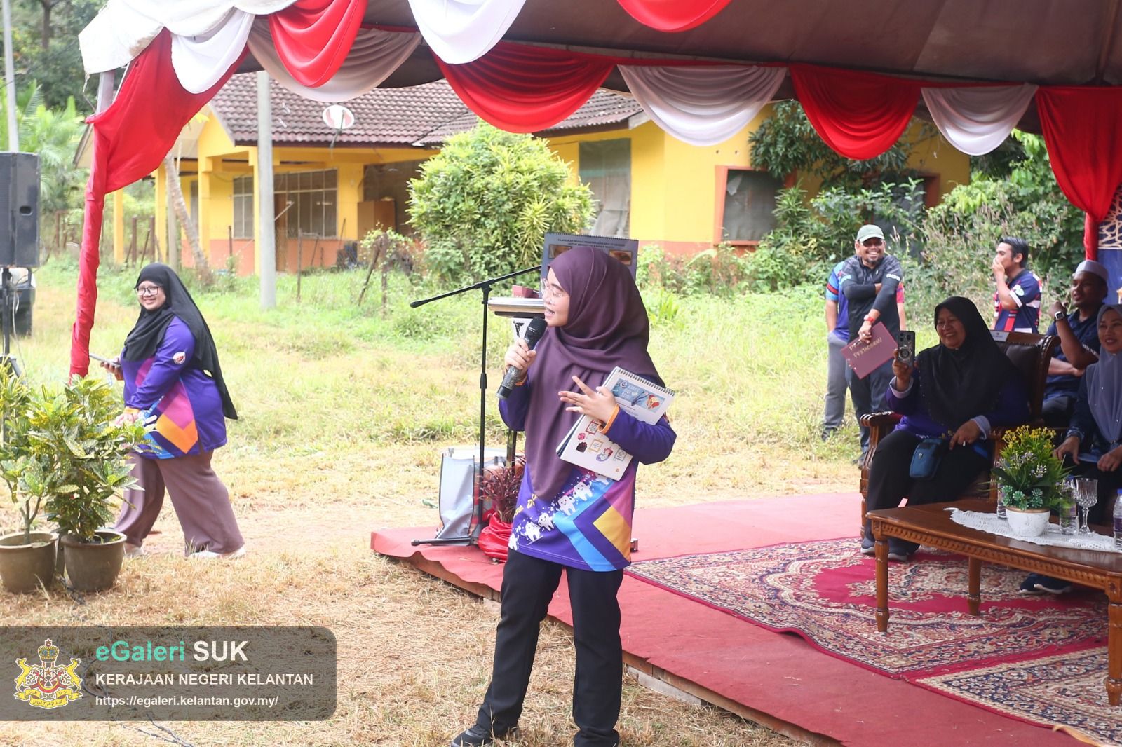 majlis-santuni-kasih-bersama-masyarakat-orang-asli-pos-tohoi-gua-musang-43.jpeg