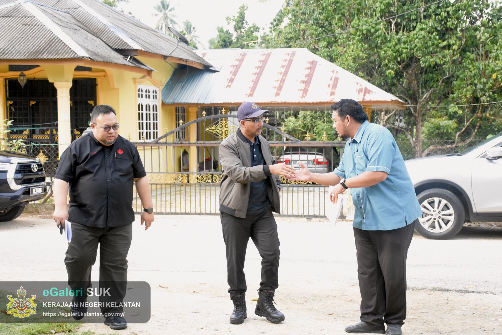 lawatan-tapak-tindakan-susulan-kpkm-ke-atas-keputusankeputusan-mesyuarat-pembangunan-jajahan-pasir-puteh-oleh-yab-perdana-menteri-malaysia-2.JPG