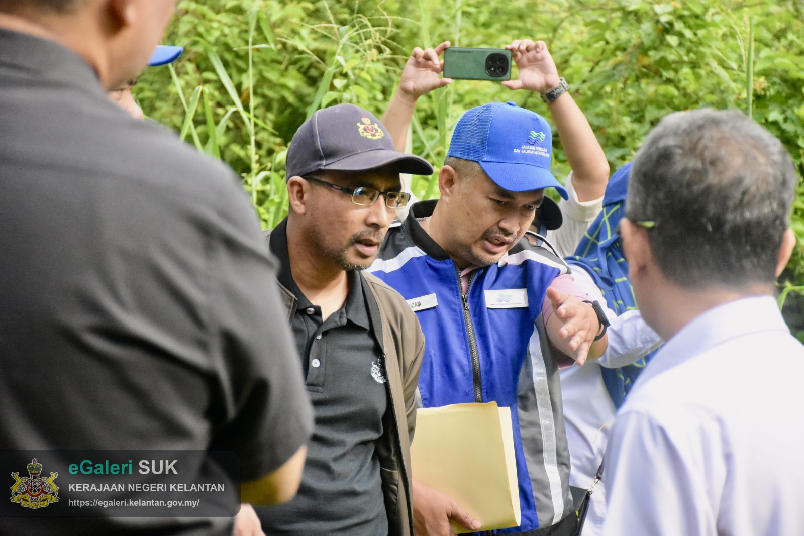 lawatan-tapak-tindakan-susulan-kpkm-ke-atas-keputusankeputusan-mesyuarat-pembangunan-jajahan-pasir-puteh-oleh-yab-perdana-menteri-malaysia-4.JPG