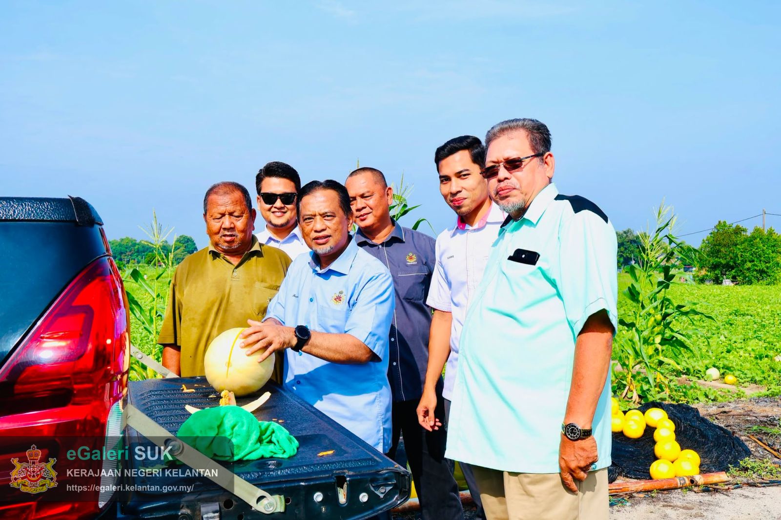 lwatan-yabrs-ketua-jajahan-ke-projek-tanaman-banggol-melon-rock-melon-5.jpg