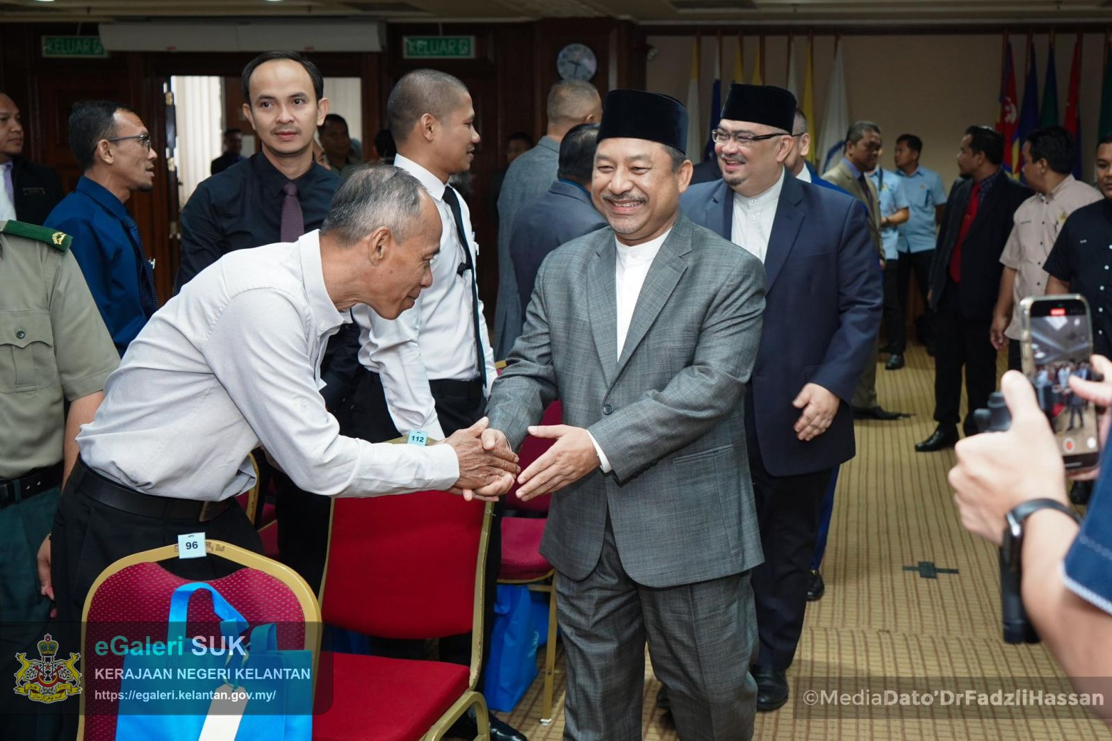 majlis-anugerah-perkhidmatan-cemerlang-perkhidmatan-awam-negeri-kelantan-2024-11.jpg