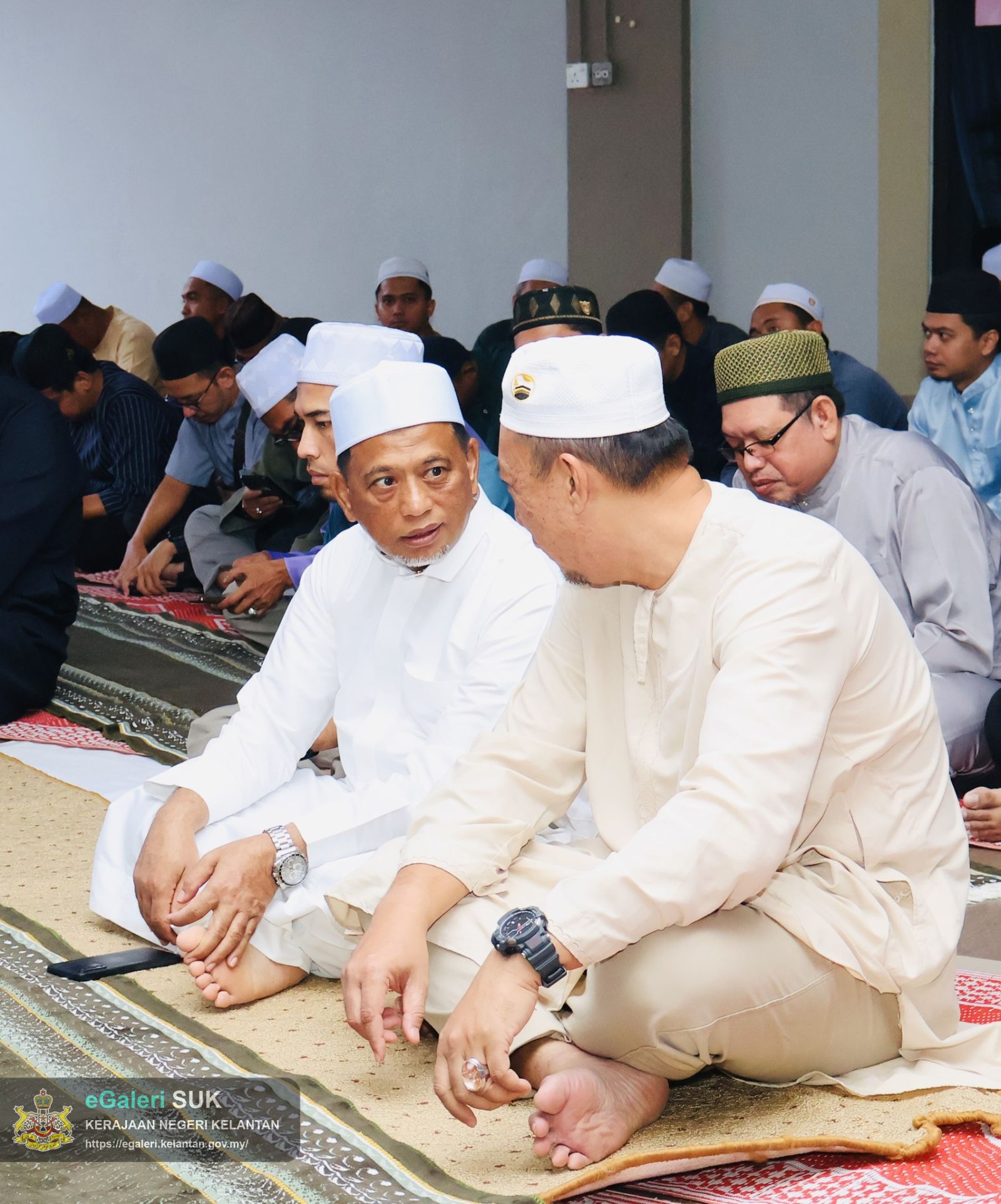 majlis-iftar-jamaie-dan-solat-maghrib-serta-penyampaian-sumbangan-raya-pejabat-tanah-dan-jajahan-kota-bharu-9.jpg
