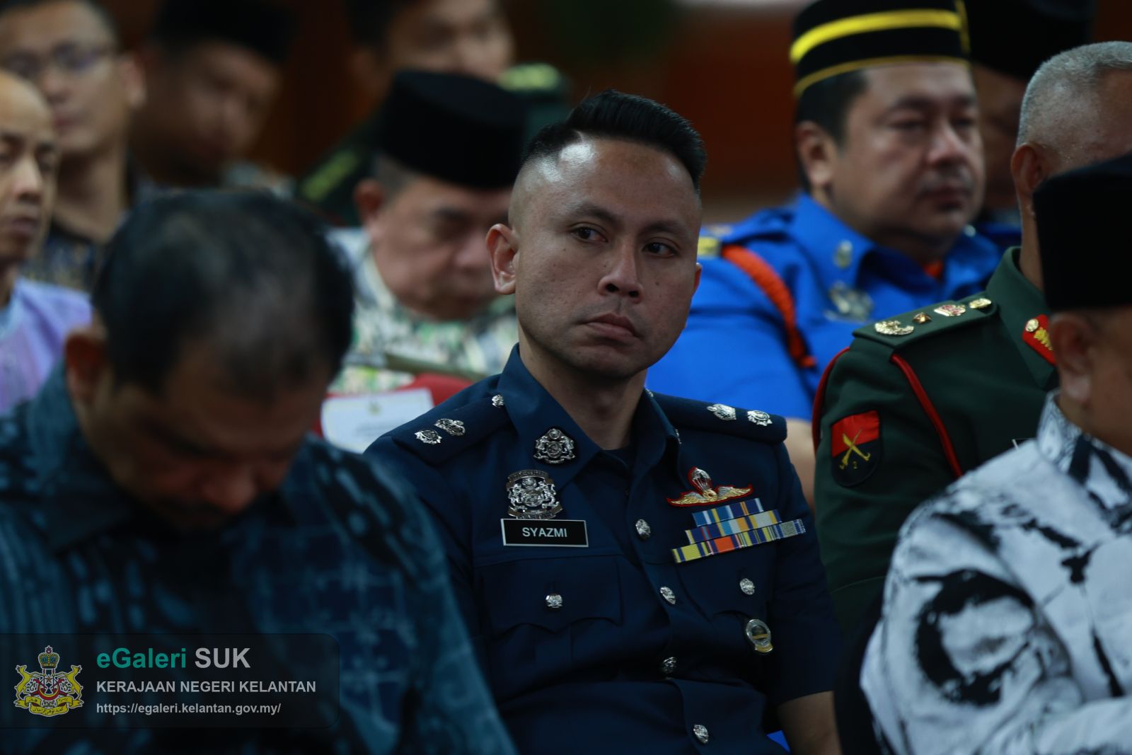 majlis-pembahagian-kuih-raya-kepada-anggota-keselamatan-4.JPG