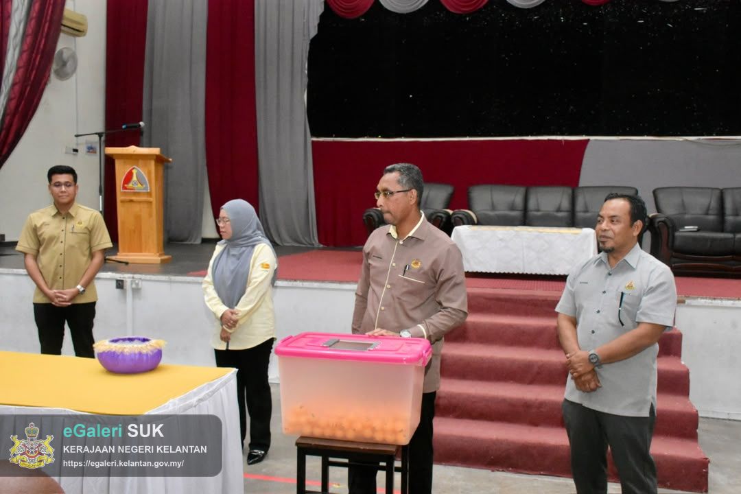 majlis-pengundian-kerjakerja-penyelenggaraan-jalan-marris-pejabat-tanah-dan-jajahan-pasir-puteh-bil-2026-30.jpg