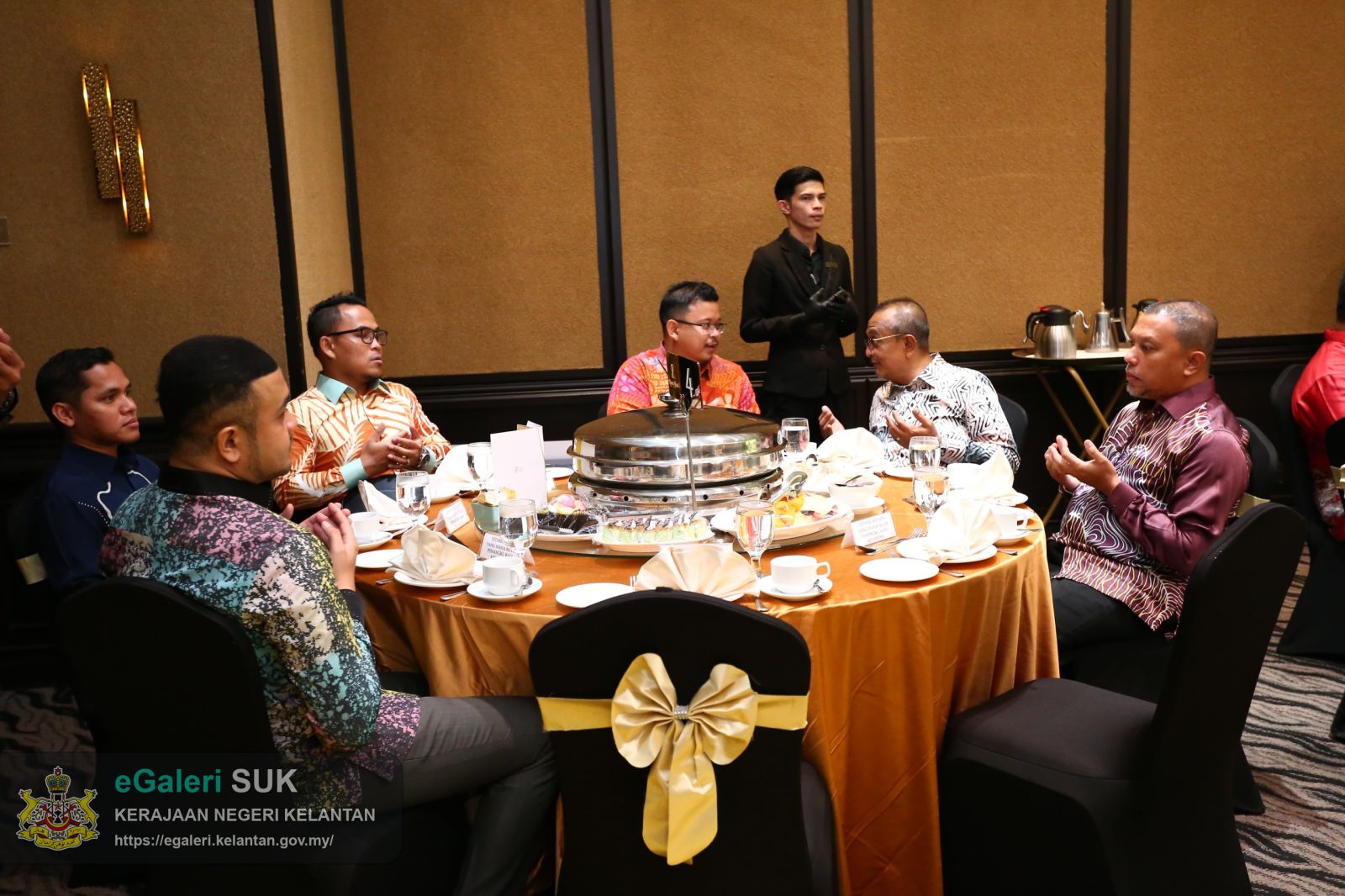 majlis-pengurniaan-sumbangan-tabung-save-palestine-kepada-humanitarian-care-malaysia-mycare-disempurnakan-oleh-yang-maha-mulia-pemangku-raja-kelantan-1.jpeg