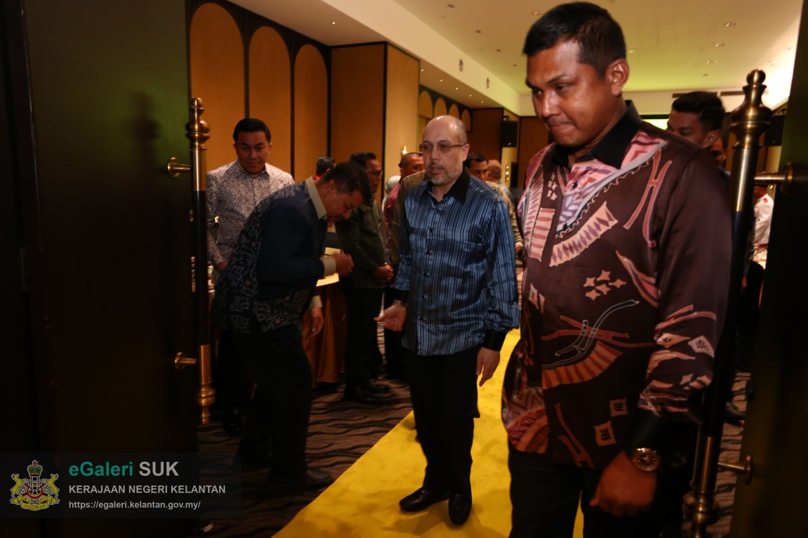 majlis-pengurniaan-sumbangan-tabung-save-palestine-kepada-humanitarian-care-malaysia-mycare-disempurnakan-oleh-yang-maha-mulia-pemangku-raja-kelantan-12.jpeg