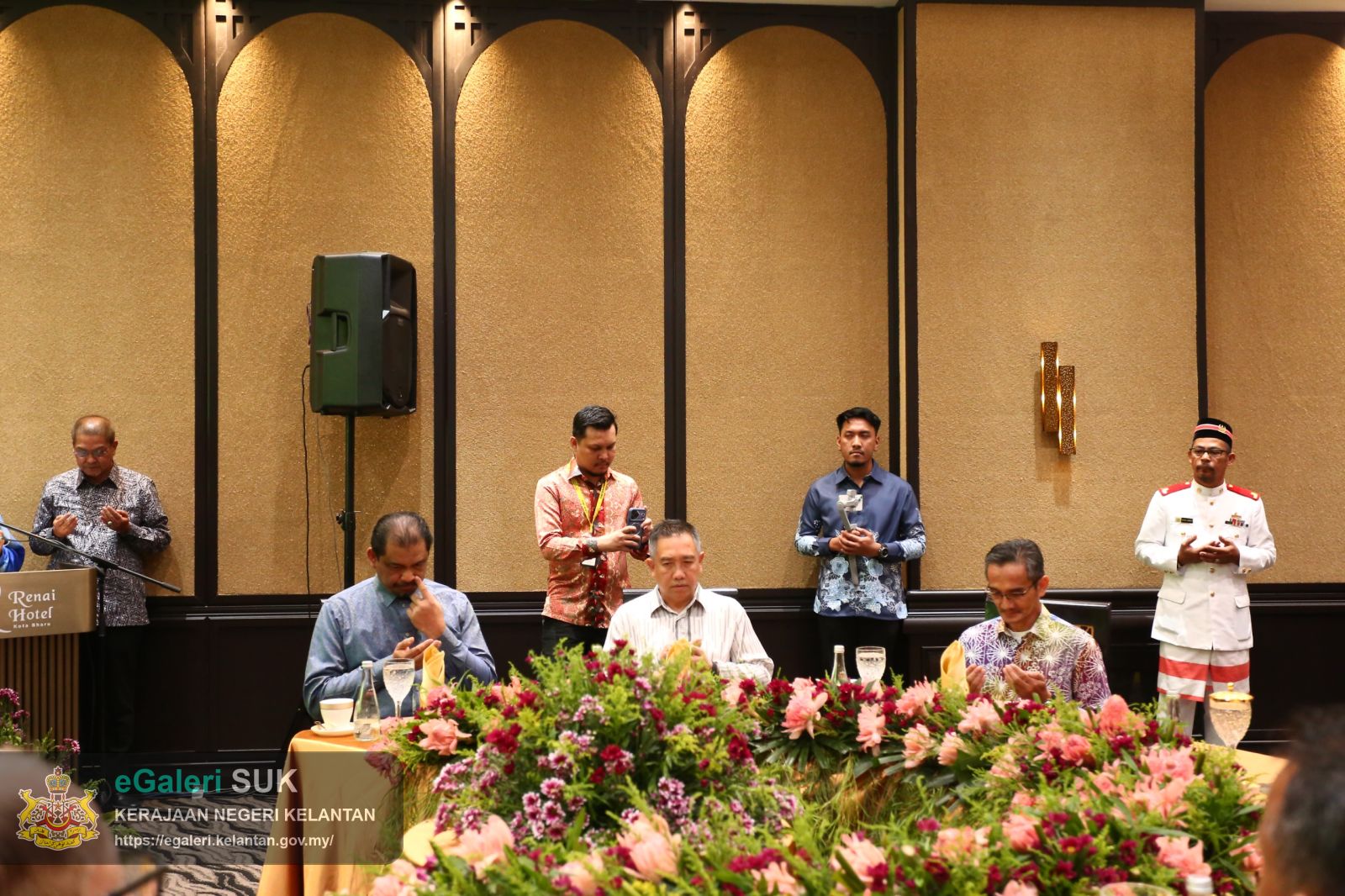 majlis-pengurniaan-sumbangan-tabung-save-palestine-kepada-humanitarian-care-malaysia-mycare-disempurnakan-oleh-yang-maha-mulia-pemangku-raja-kelantan-3.jpeg