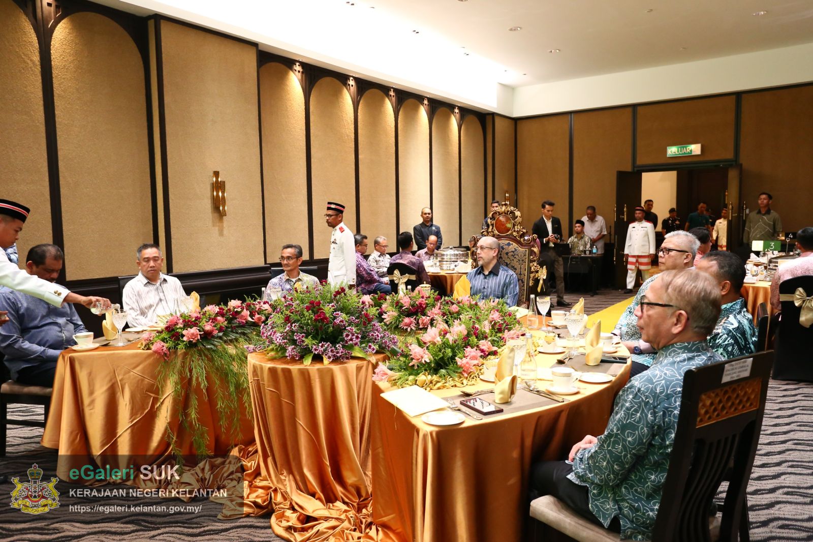 majlis-pengurniaan-sumbangan-tabung-save-palestine-kepada-humanitarian-care-malaysia-mycare-disempurnakan-oleh-yang-maha-mulia-pemangku-raja-kelantan-5.jpeg