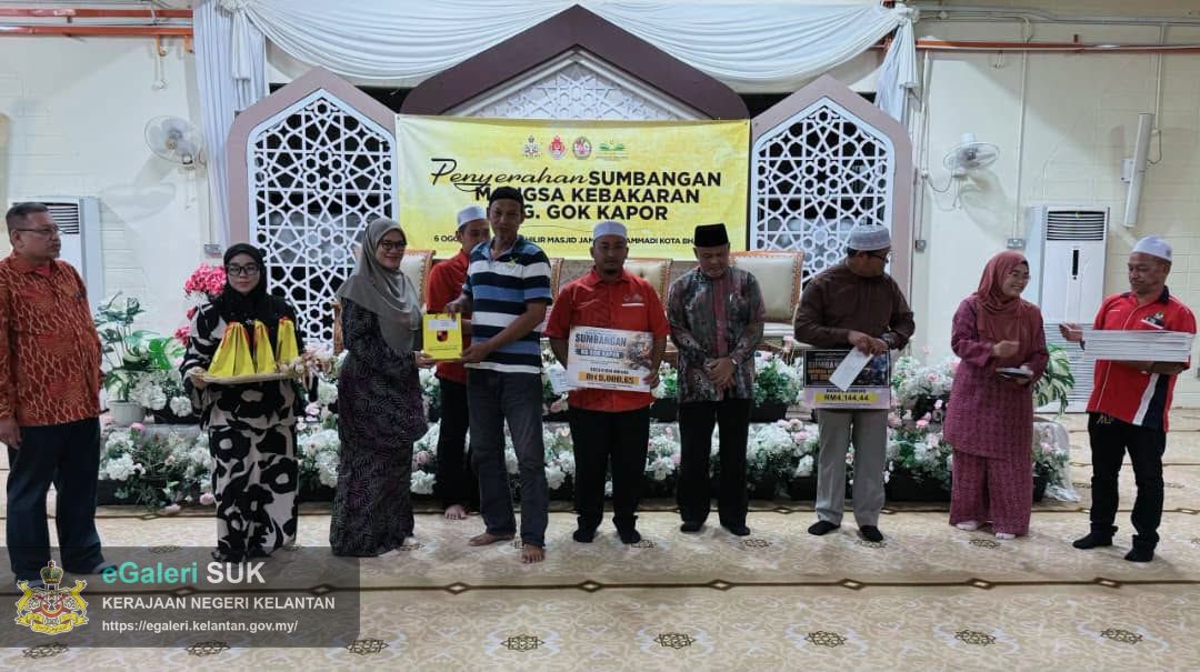 majlis-penyampaian-sumbangan-kepada-mangsa-kebakaran-kampung-gok-kapur-7.jpg
