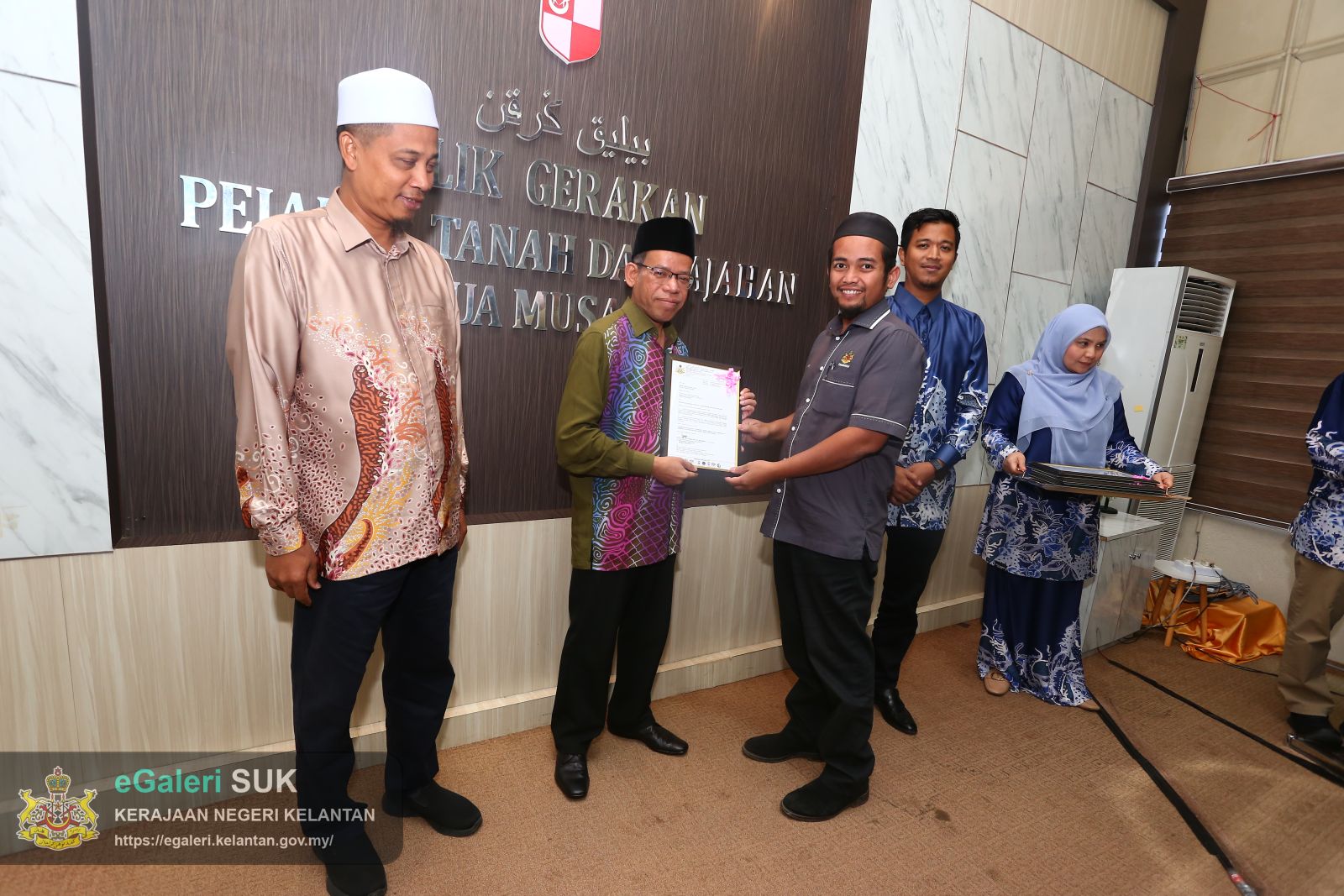 majlis-penyampaian-watikah-pelantikan-penghulu-bagi-jajahan-gua-musang-tahun-2026-24.JPG
