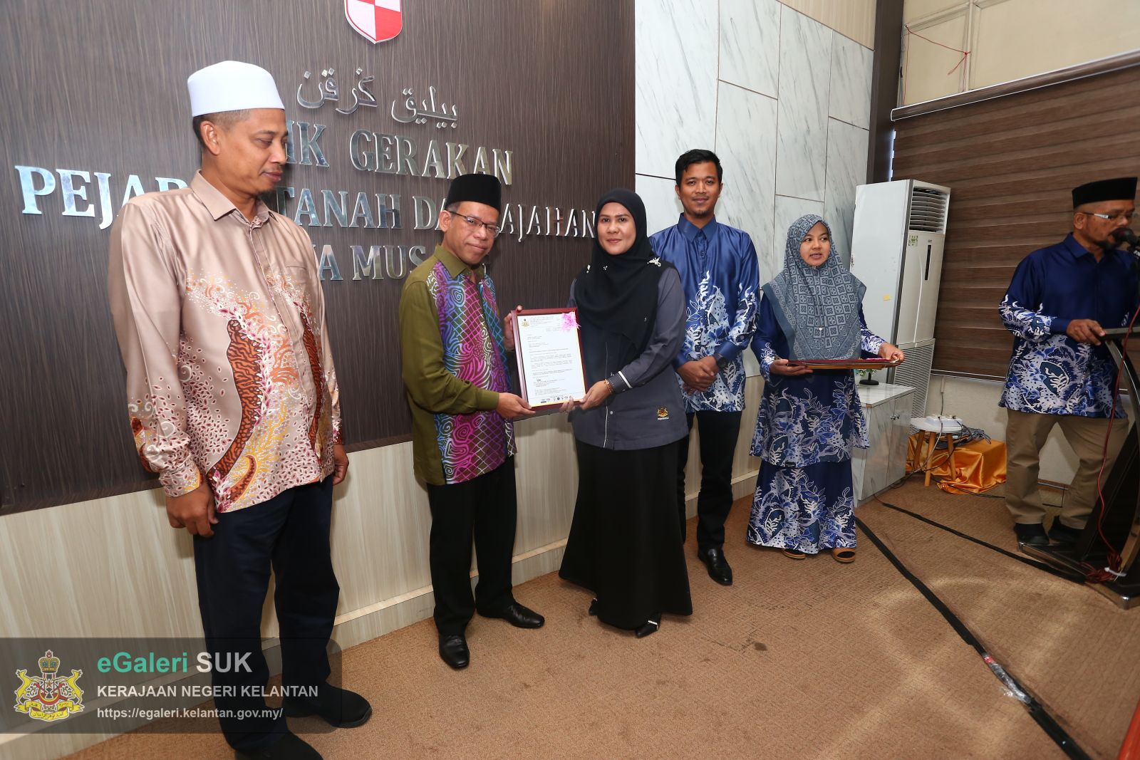 majlis-penyampaian-watikah-pelantikan-penghulu-bagi-jajahan-gua-musang-tahun-2026-35.JPG