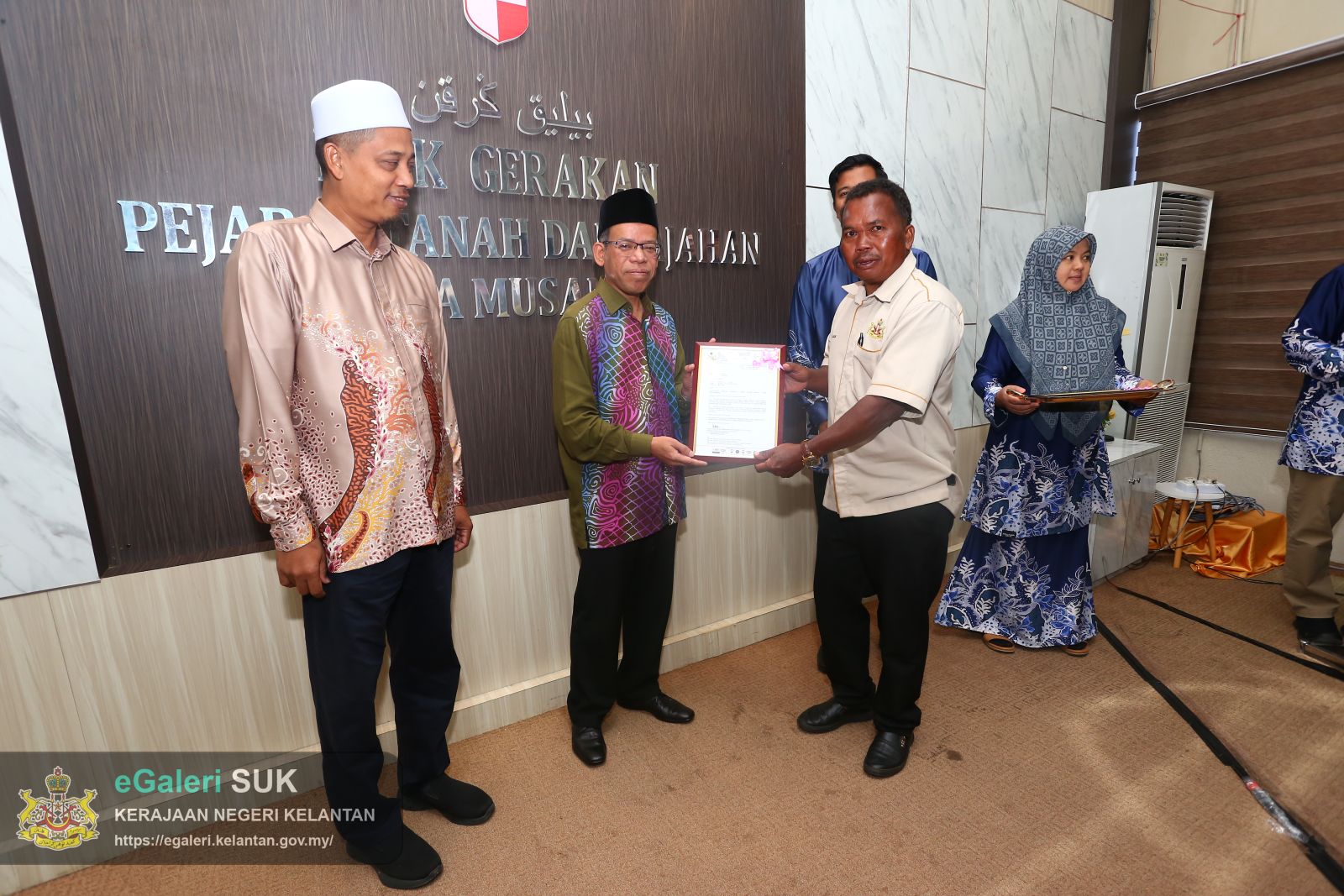 majlis-penyampaian-watikah-pelantikan-penghulu-bagi-jajahan-gua-musang-tahun-2026-36.JPG