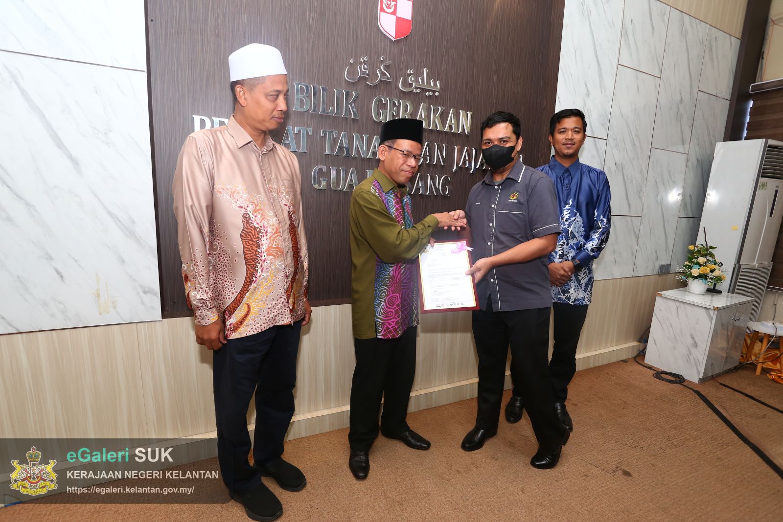 majlis-penyampaian-watikah-pelantikan-penghulu-bagi-jajahan-gua-musang-tahun-2026-48.JPG