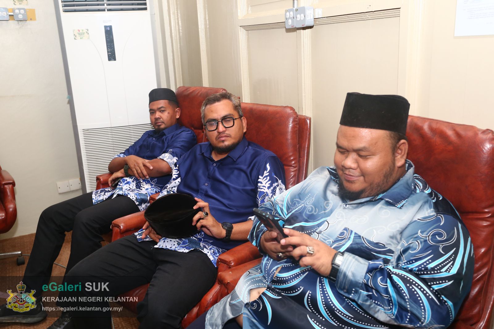 majlis-penyampaian-watikah-pelantikan-penghulu-bagi-jajahan-gua-musang-tahun-2026-6.JPG