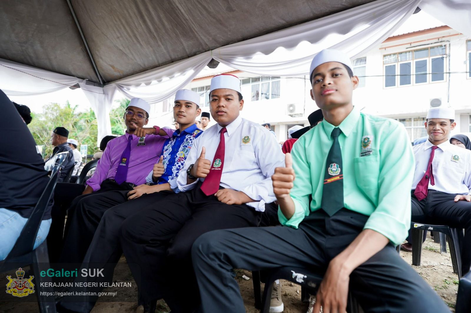 majlis-penyerahan-hak-milik-tanah-bayaran-peluasan-tapak-sekolah-serta-anugerah-kecemerlangan-spm-dan-smu-di-smu-a-tarbiah-islamiah-smuatis-kampung-lepah-selising-9.jpg