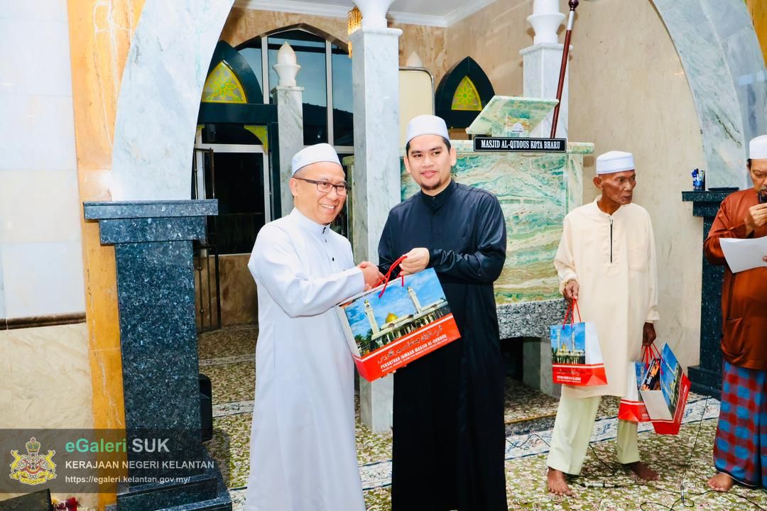 majlis-penyerahan-zakat-melalui-mob-di-masjid-alquddus-mukim-paya-bemban-kota-bharu-21.jpg