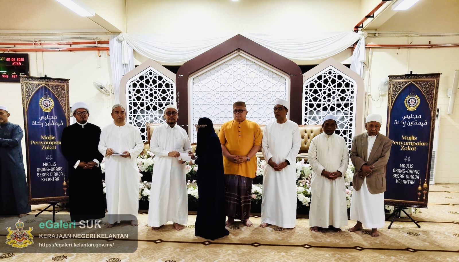majlis-penyerahan-zakat-oleh-mob-diraja-kelantan-di-masjid-jamek-muhammadi-kota-bharu-6.jpg