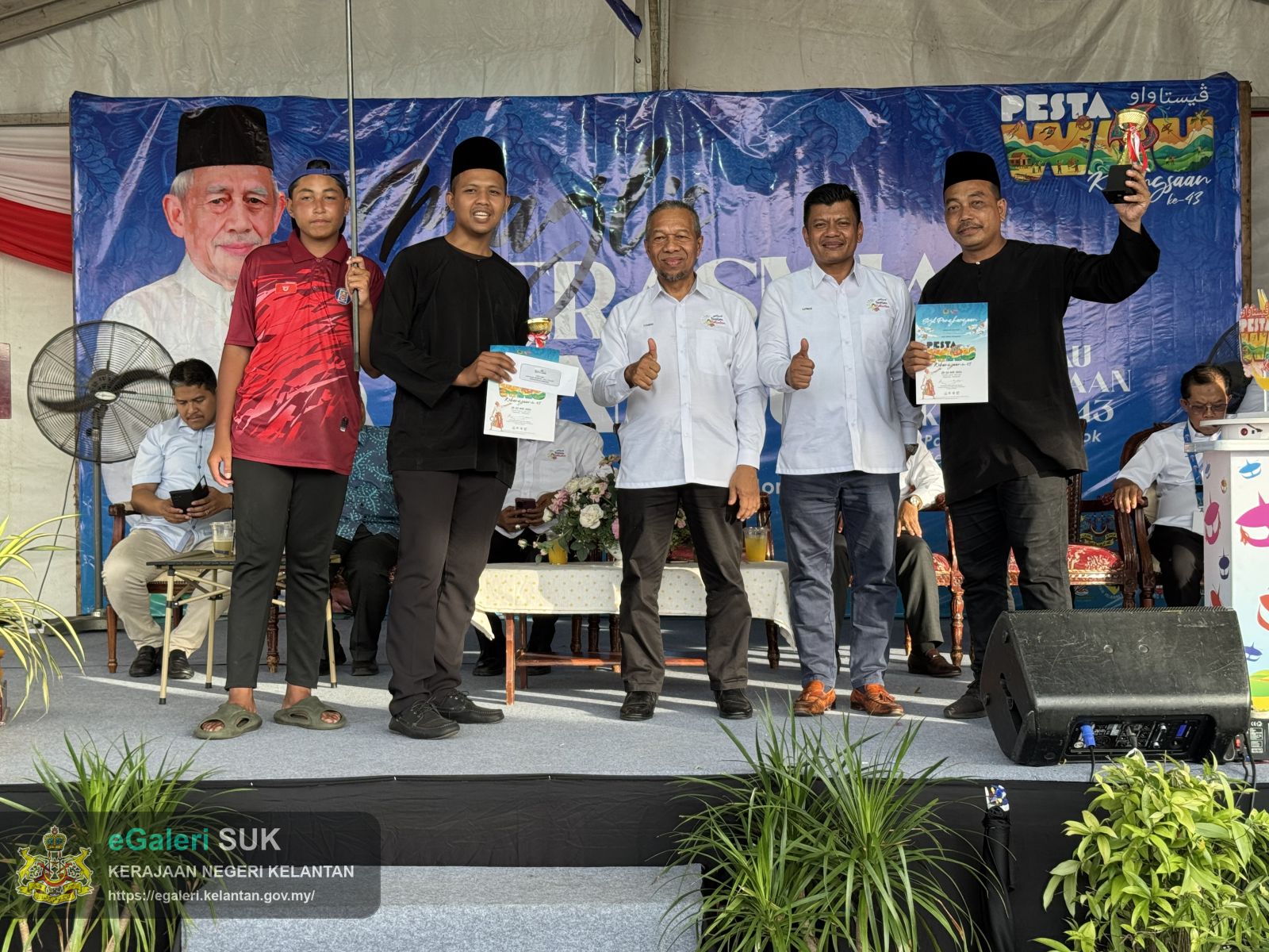 majlis-perasmian-penutup-pesta-wau-kebangsaan-kelantan-kali-ke43-9.jpg
