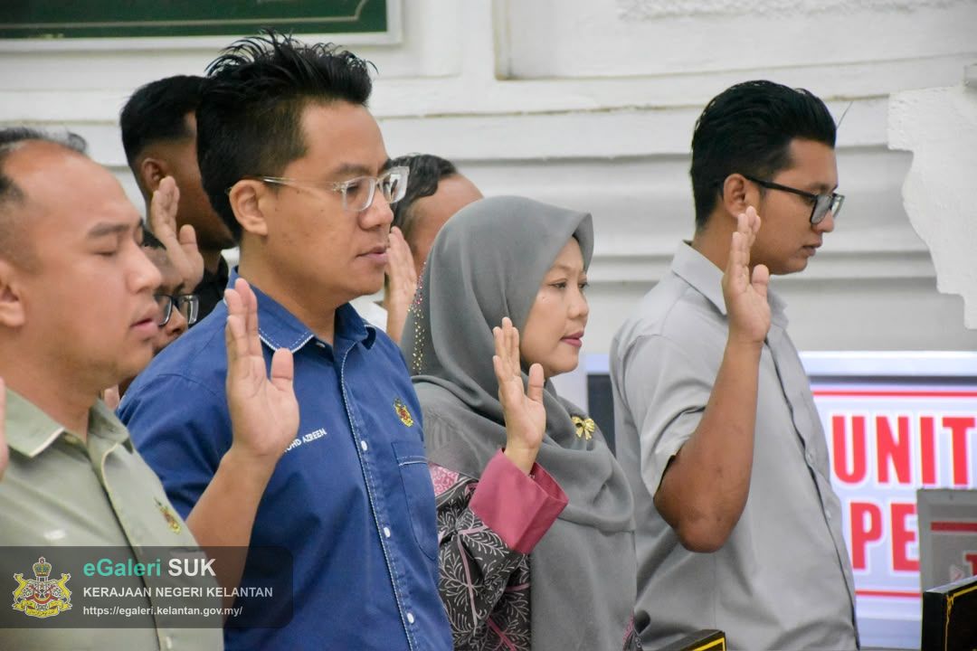majlis-perhimpunan-bulanan-pegawai-dan-kakitangan-pejabat-tanah-dan-jajahan-pasir-puteh-bersama-tuan-ketua-jajahan-23.jpeg