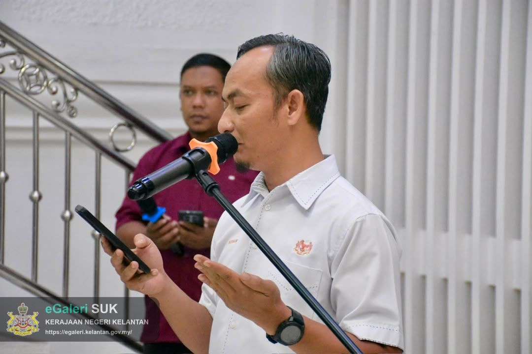 majlis-perhimpunan-bulanan-pegawai-dan-kakitangan-pejabat-tanah-dan-jajahan-pasir-puteh-bersama-tuan-ketua-jajahan-26.jpeg