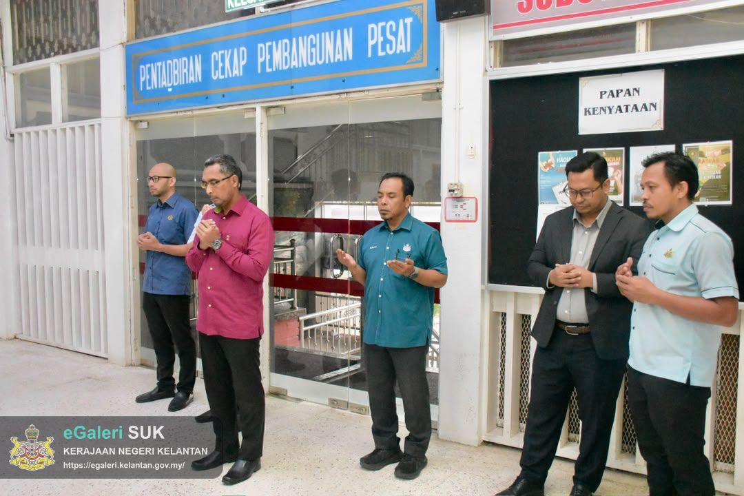 majlis-perhimpunan-bulanan-pegawai-dan-kakitangan-pejabat-tanah-dan-jajahan-pasir-puteh-bersama-tuan-ketua-jajahan-29.jpeg