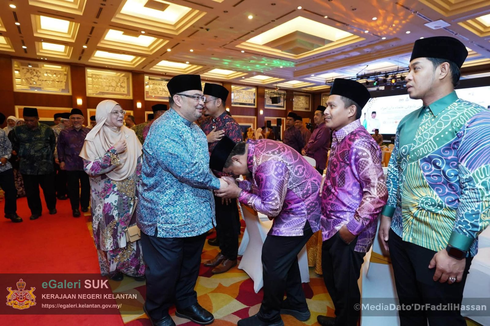 majlis-tautan-ulama-dan-umara-yang-diadakan-sempena-mesyuarat-jawatankuasa-muzakarah-kebangsaan-bagi-hal-ehwal-agama-islam-malaysia-mki-kali-ke130-10.jpg