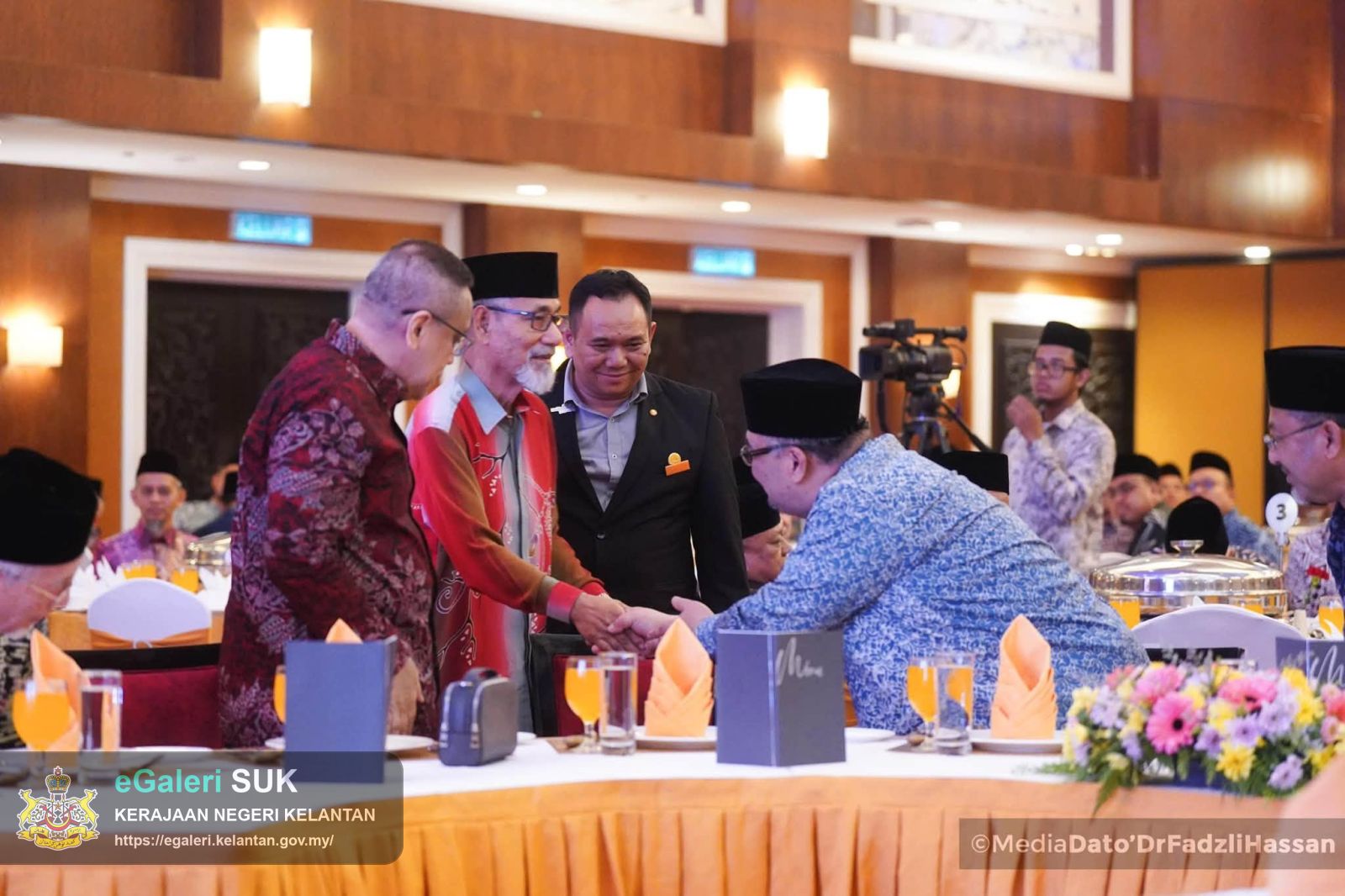 majlis-tautan-ulama-dan-umara-yang-diadakan-sempena-mesyuarat-jawatankuasa-muzakarah-kebangsaan-bagi-hal-ehwal-agama-islam-malaysia-mki-kali-ke130-9.jpg