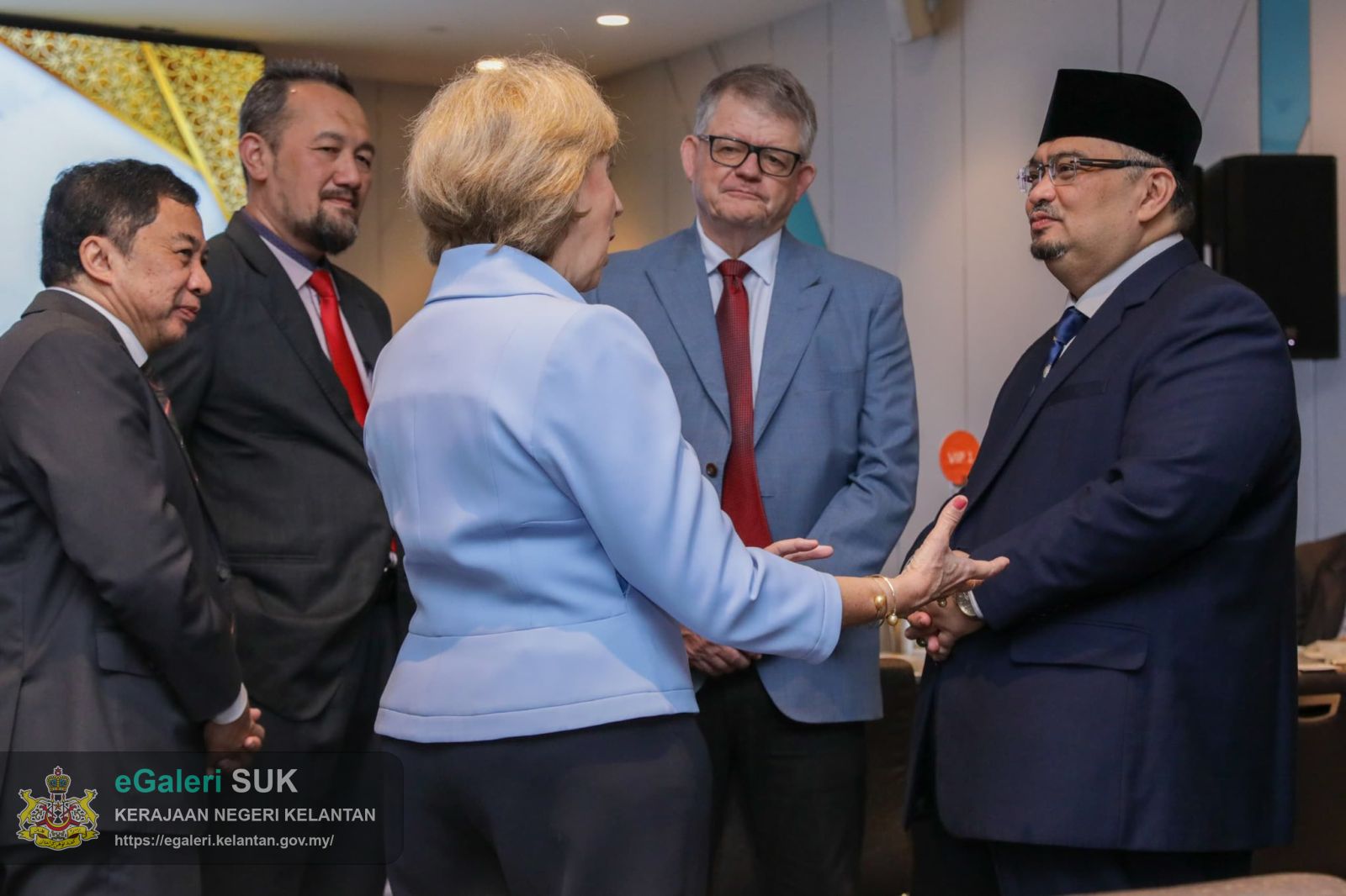 memorandum-persefahaman-mou-antara-perbadanan-menteri-besar-kelantan-pmbk-bersama-lynas-malaysia-sdn-bhd-3.jpg