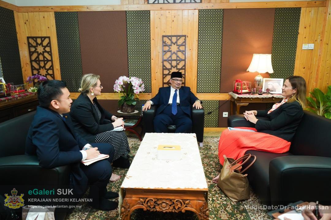 menerima-kunjungan-hormat-daripada-he-danielle-heinecke-pesuruhjaya-tinggi-australia-ke-malaysia-1.jpg
