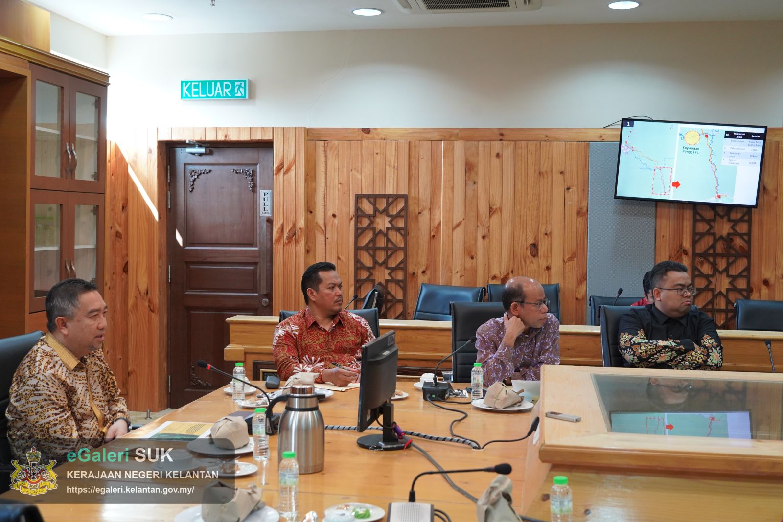 mesyuarat-penyelarasan-bagi-pembinaan-jalan-bagi-projek-pembangunan-bandar-peranginan-tanah-tinggi-di-gunung-chamah-mukim-ulu-nenggiri-daerah-bertam-jajahan-gua-musang-kelantan-2.JPG