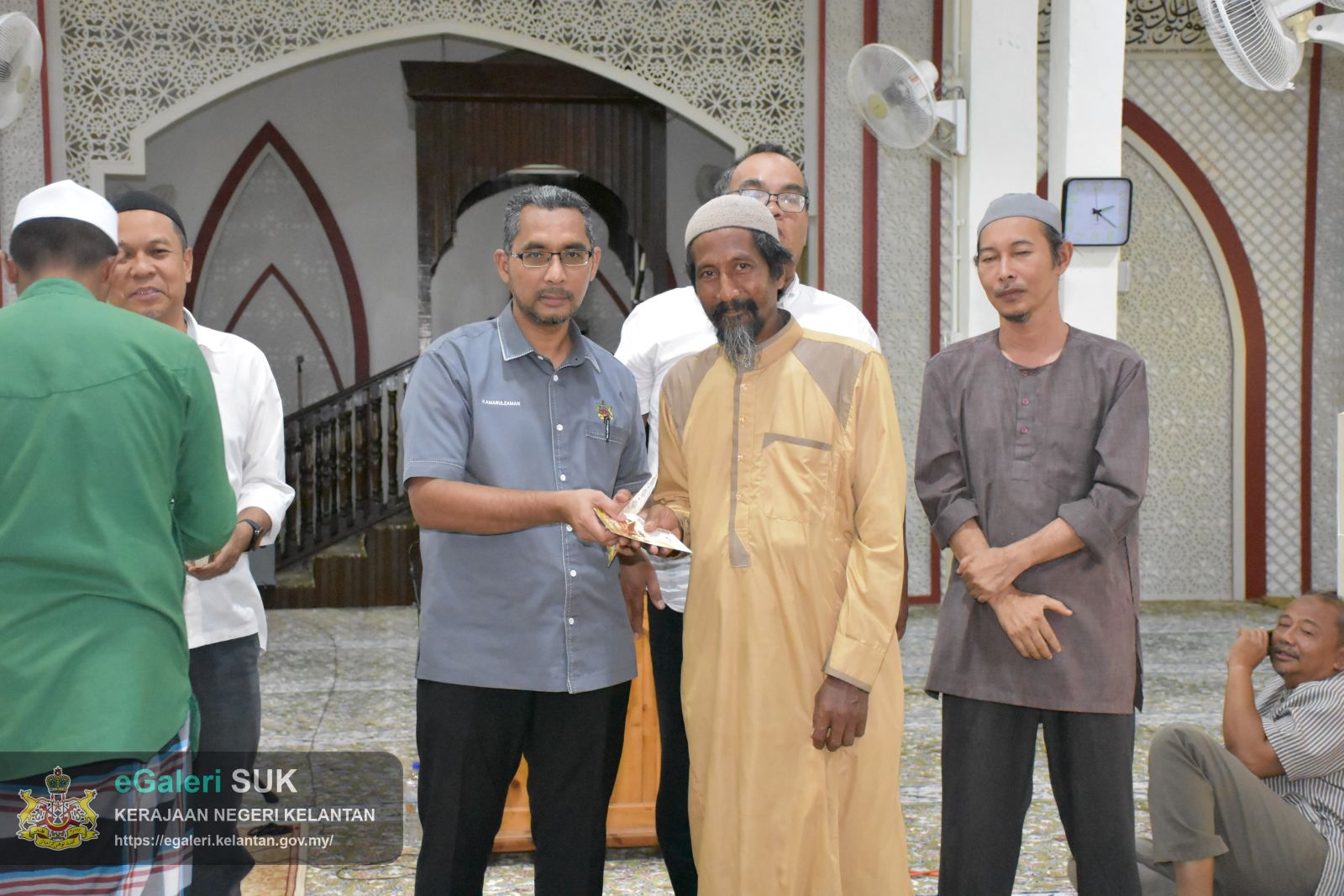 penyampaian-zakat-asnaf-kerjasama-agrobank-30.jpg