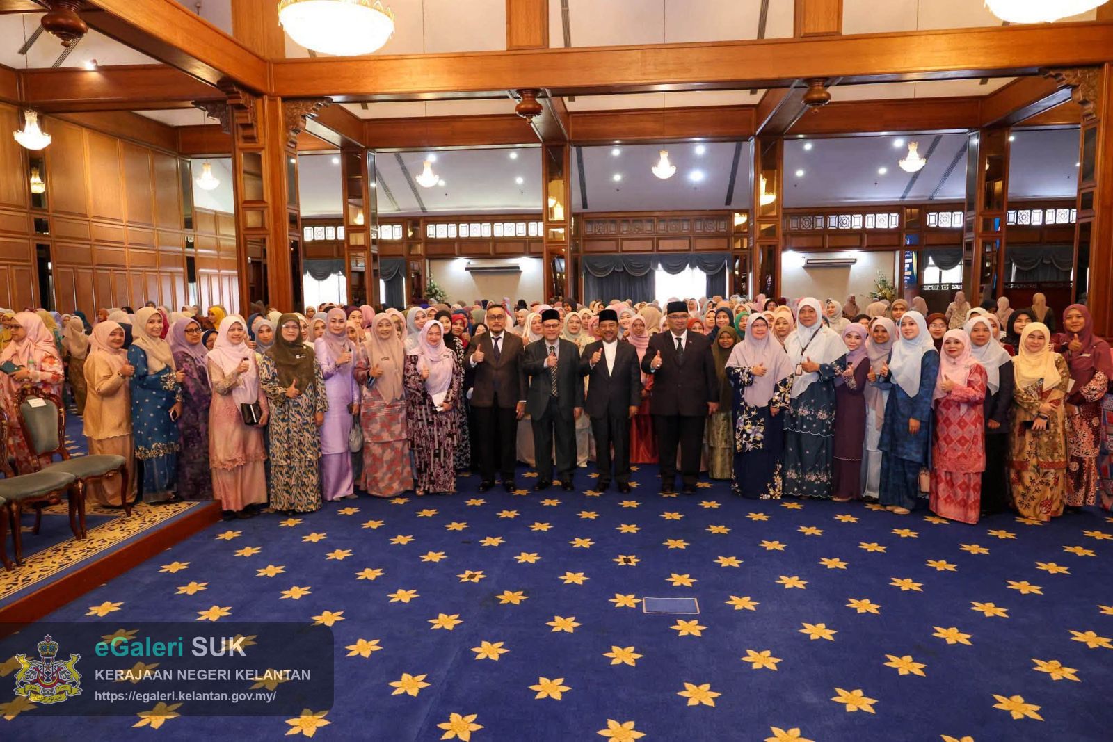 perhimpunan-penjawat-awam-negeri-kelantan-bersama-yab-menteri-besar-kelantan-4.jpg
