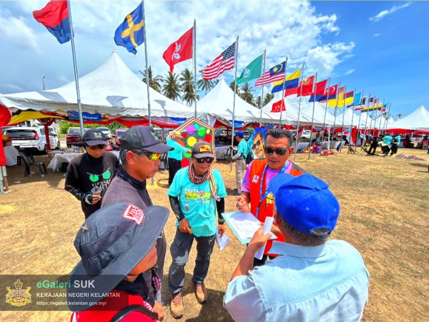 pesta-wau-kebangsaan-kelantan-kali-ke43-hari3-pagi-11.JPG