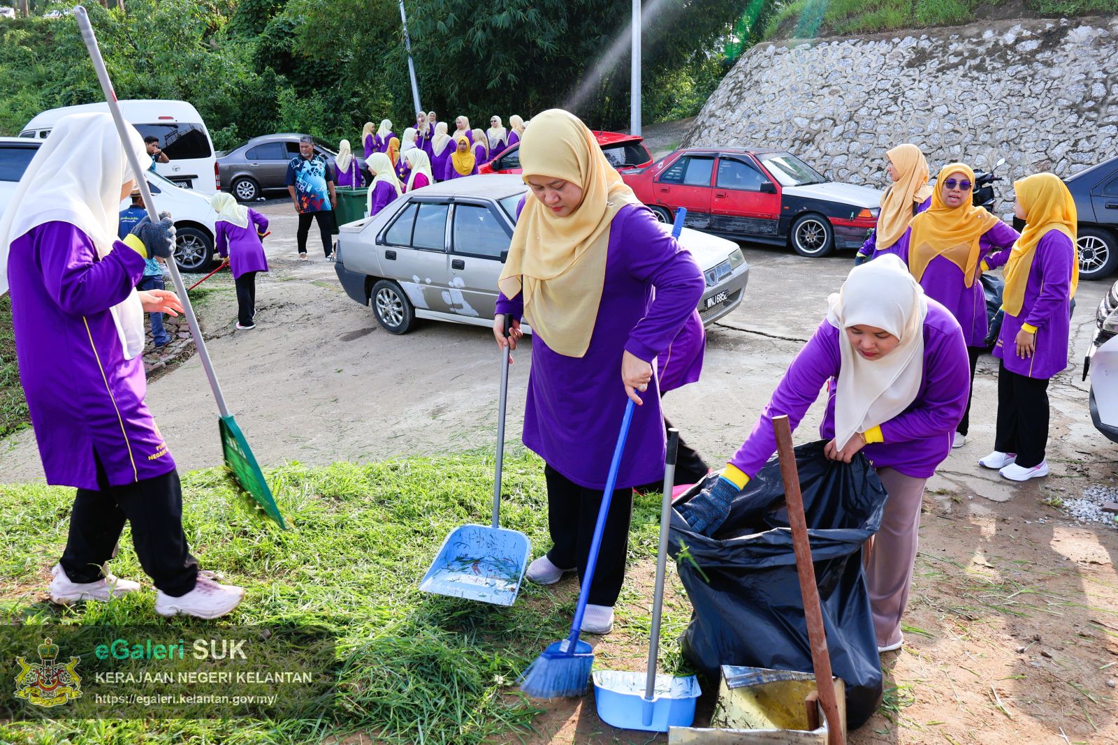 program-clean-up-day-puspanita-cawangan-jajahan-kuala-krai-10.JPG