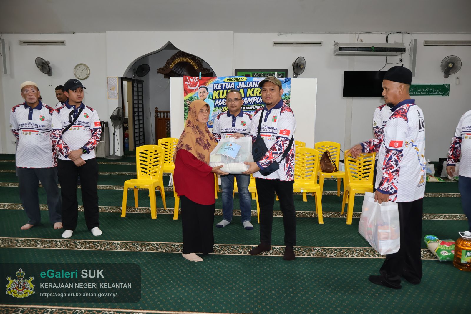 program-do-masuk-kampung-kovoi-bermotorsikal-18.JPG