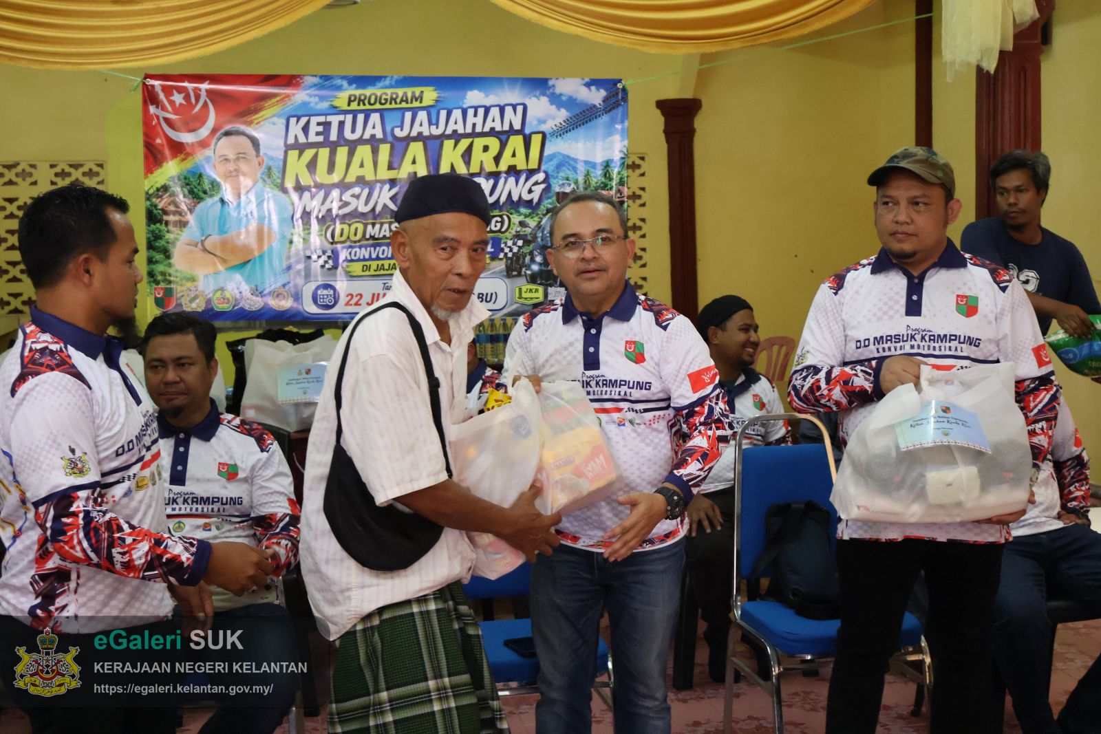 program-do-masuk-kampung-kovoi-bermotorsikal-22.JPG