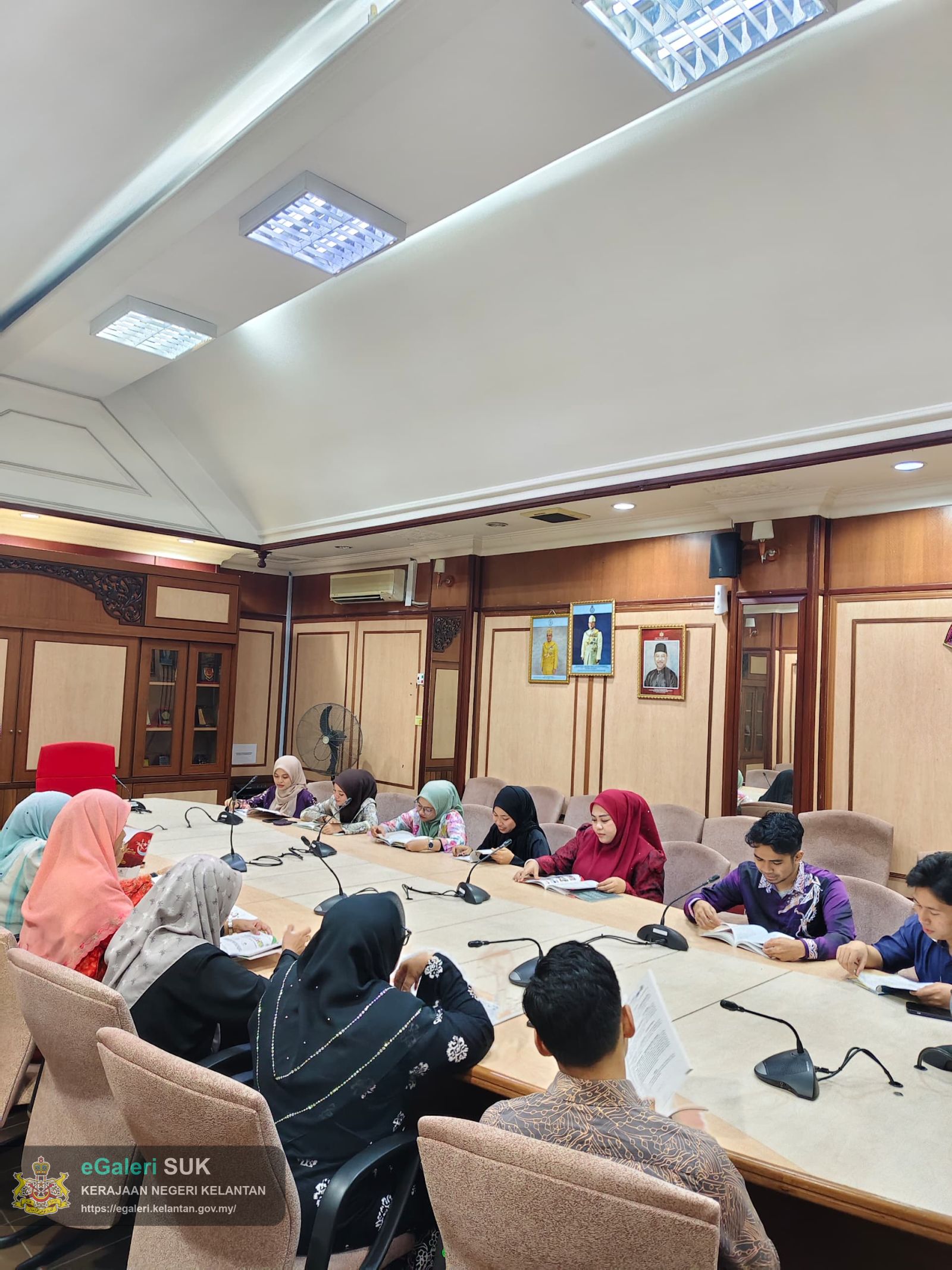 program-jom-baca-bersama-10-minit-membaca-menggembirakan-membaca-membina-bangsa-2.JPG