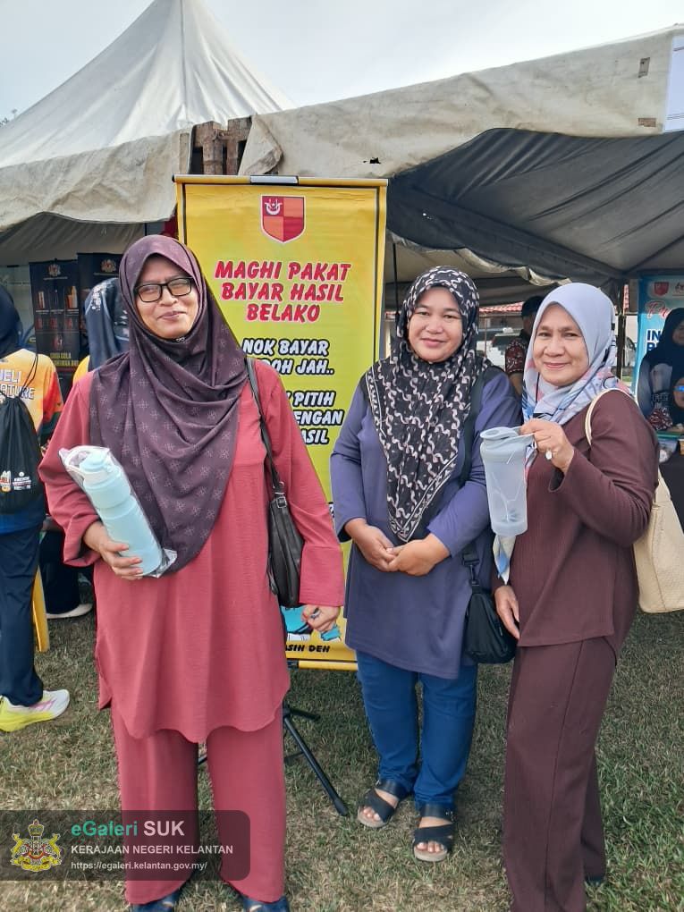 program-kaunter-kutipan-hasil-luar-di-padang-istiadat-jeli-kelantan-6.jpeg