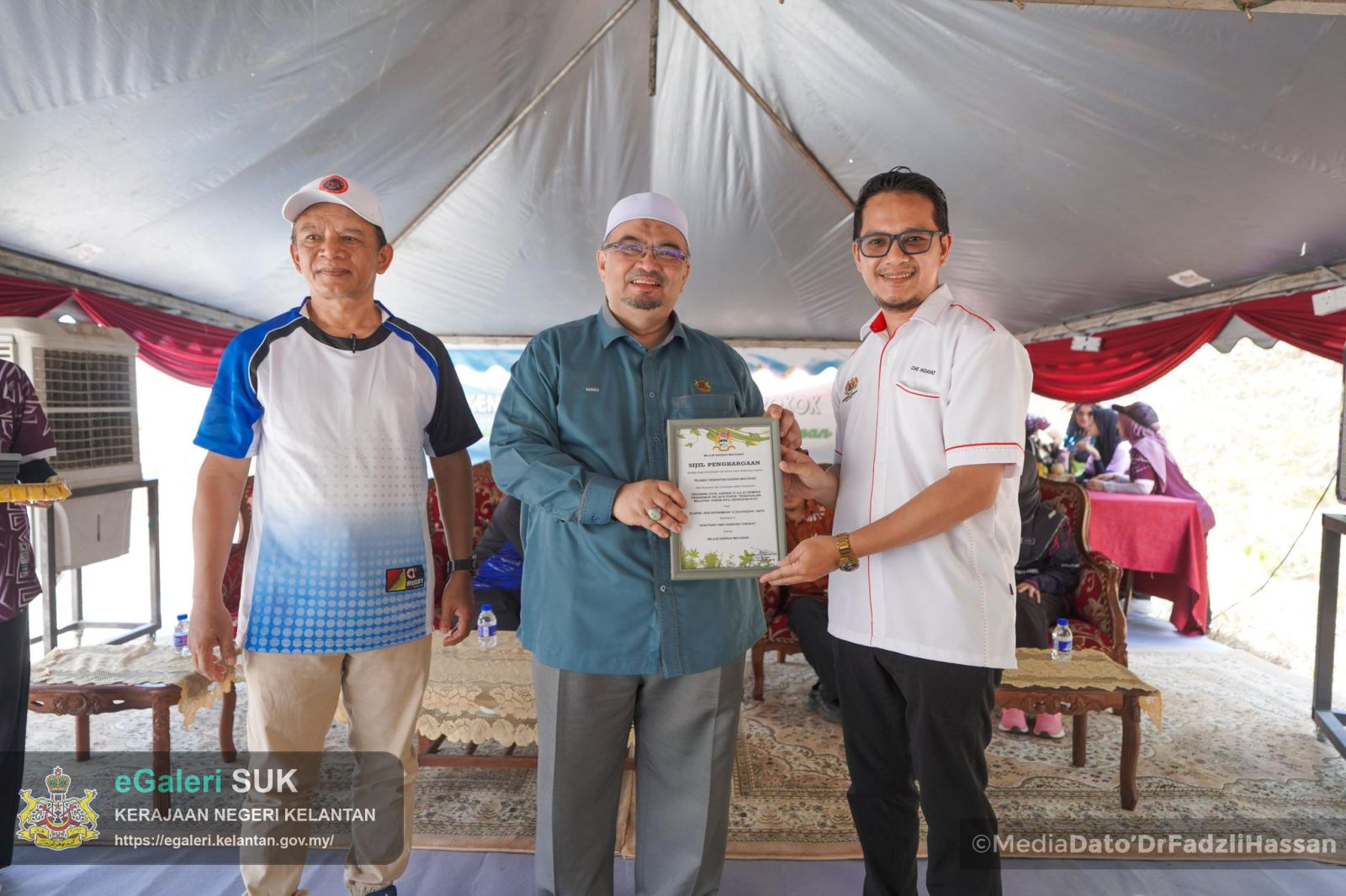 program-local-agenda-21-la21-kempen-penanaman-100-juta-pokok-penghijauan-malaysia-pokok-kita-kehidupan-kita-serta-merasmikan-view-point-hutan-simpan-kekal-hsk-chabang-tongkat-10.jpg