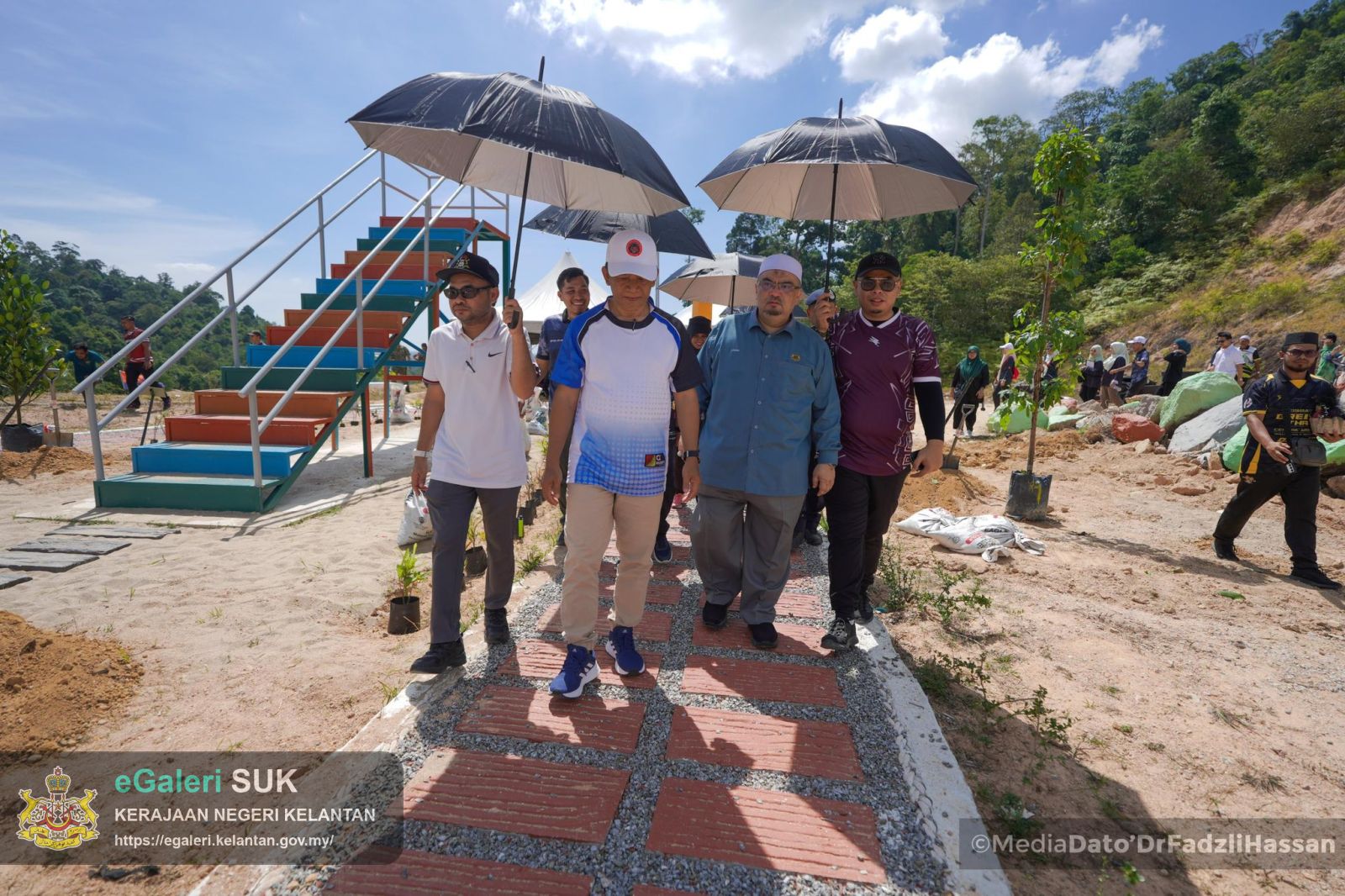 program-local-agenda-21-la21-kempen-penanaman-100-juta-pokok-penghijauan-malaysia-pokok-kita-kehidupan-kita-serta-merasmikan-view-point-hutan-simpan-kekal-hsk-chabang-tongkat-9.jpg