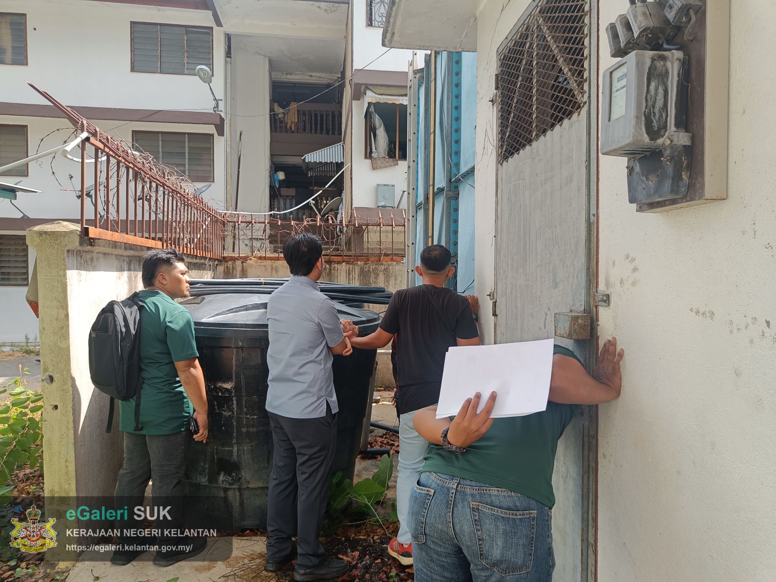 program-sesi-taklimat-dan-lawatan-tapak-bagi-kerjakerja-sebutharga-di-flat-buluh-kubu-kota-bharu-10.jpg
