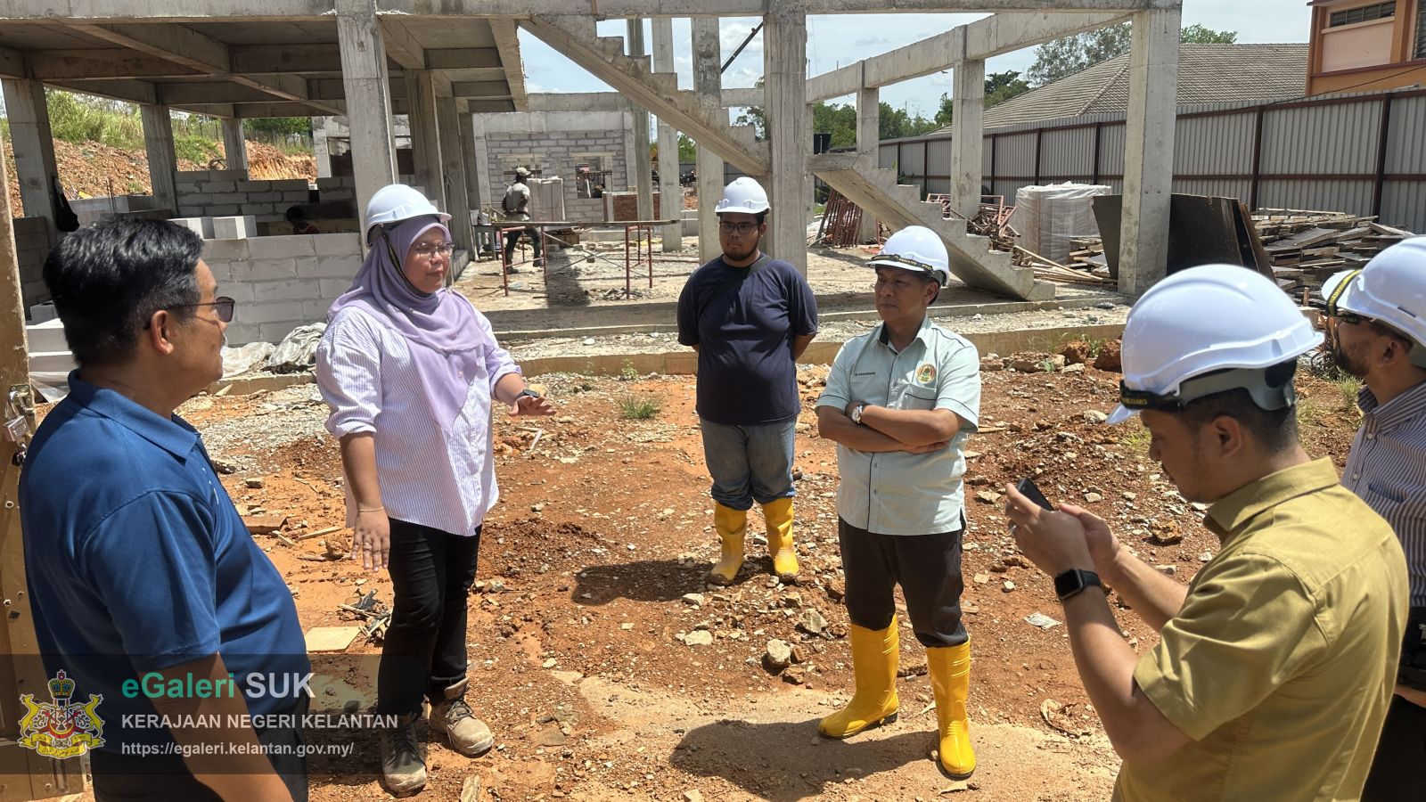 lawatan-tapak-ke-projek-pembangunan-pusat-pemindahan-kekal-di-smk-gual-tinggi,-rantau-panjang,-kelantan-10.jpeg