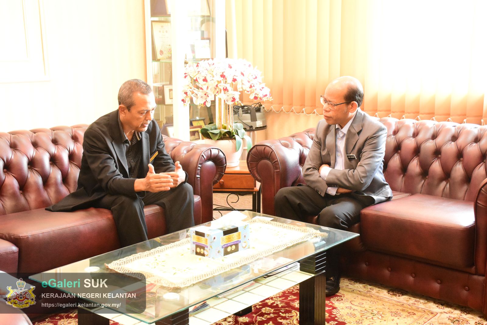 kunjungan-hormat-pengurusan-besar-holiday-villa-kota-bharu-kepada-tuan-ketua-jajahan-pasir-puteh-2.JPG