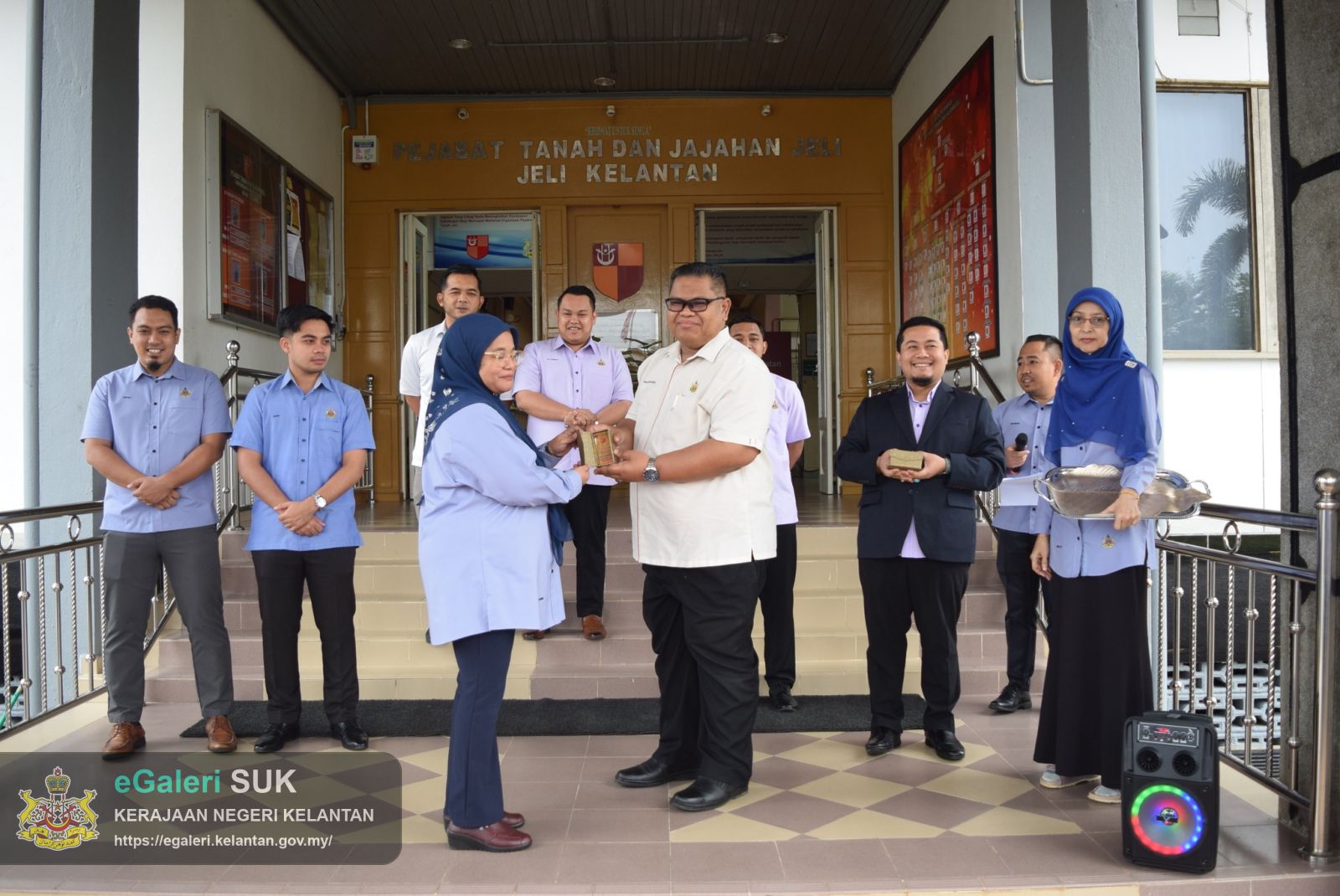 perhimpunan-bulanan-oktober-warga-kerja-pejabat-tanah-dan-jajahan-jeli-4.jpg