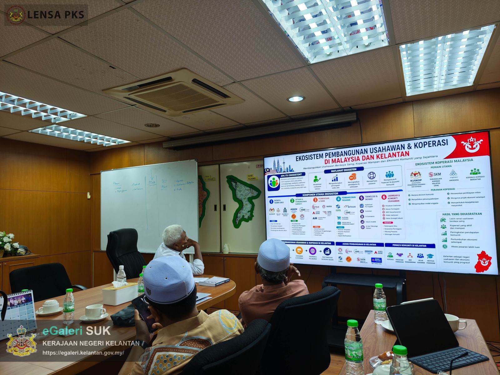 sidang-meja-bulat-pembangunan-usahawan-dan-koperasi-negeri-kelantan-rtd-40-10.jpg