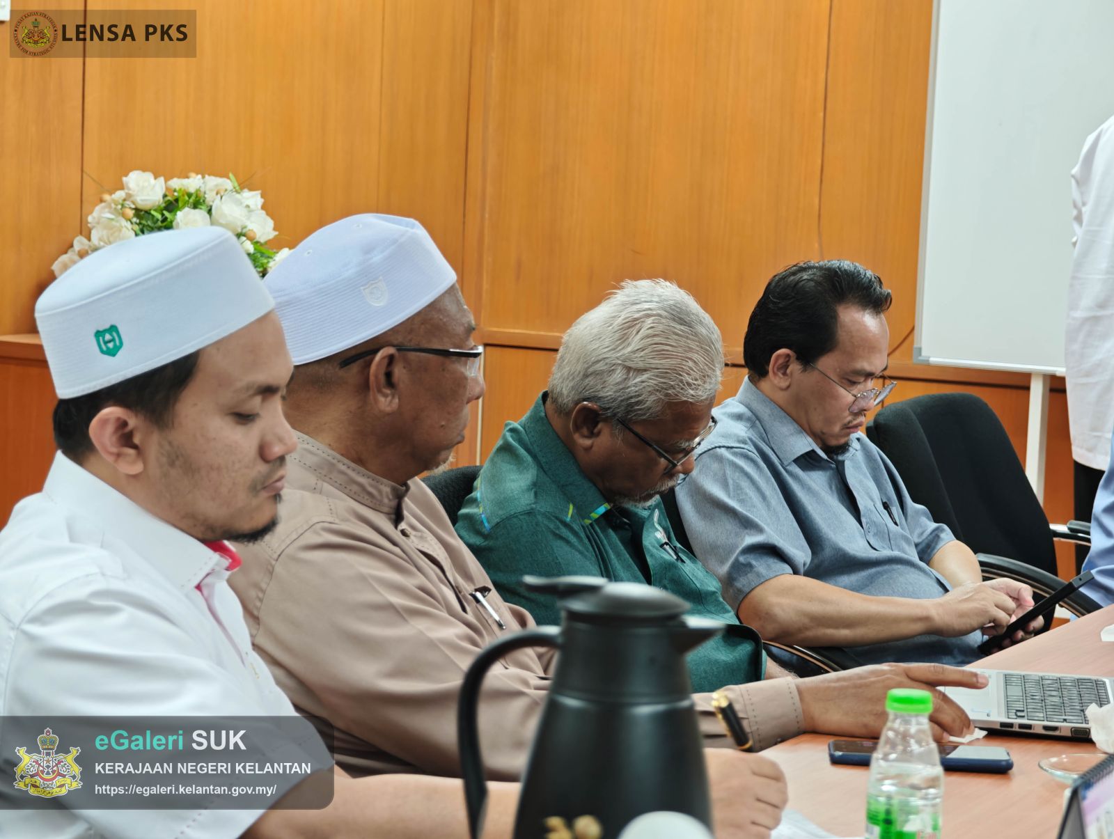 sidang-meja-bulat-pembangunan-usahawan-dan-koperasi-negeri-kelantan-rtd-40-6.jpg